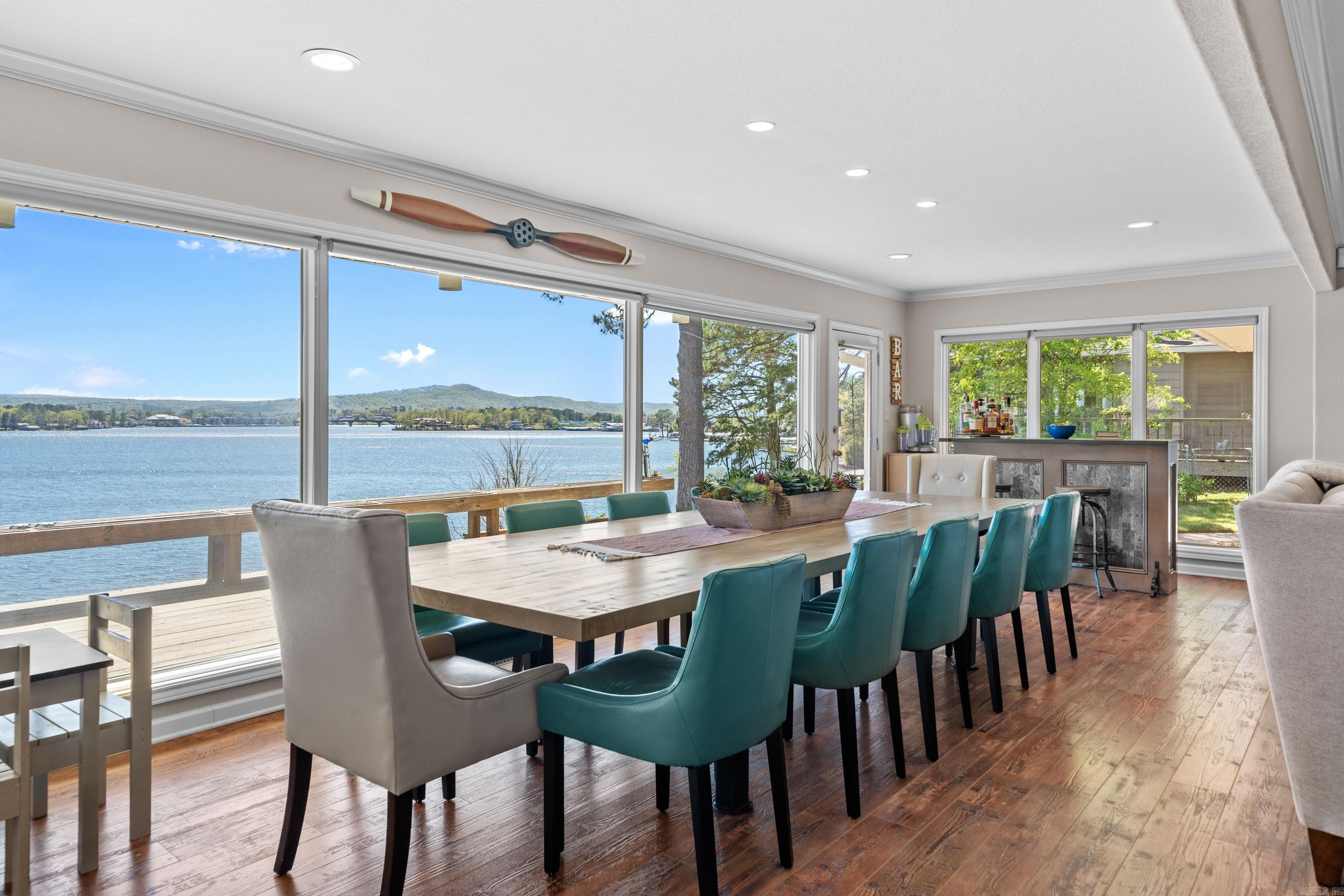 392 Lake Hamilton Drive