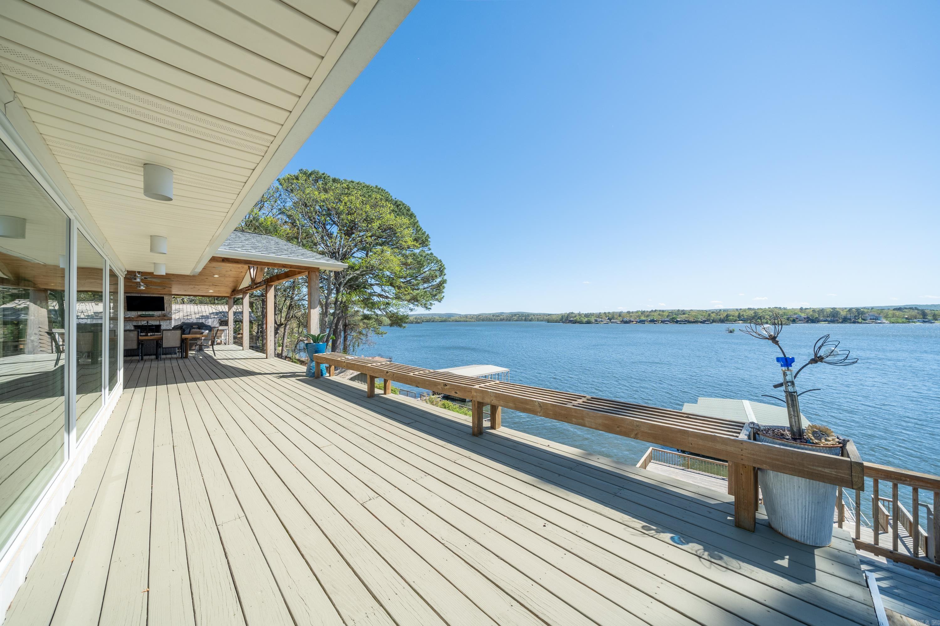 392 Lake Hamilton Drive