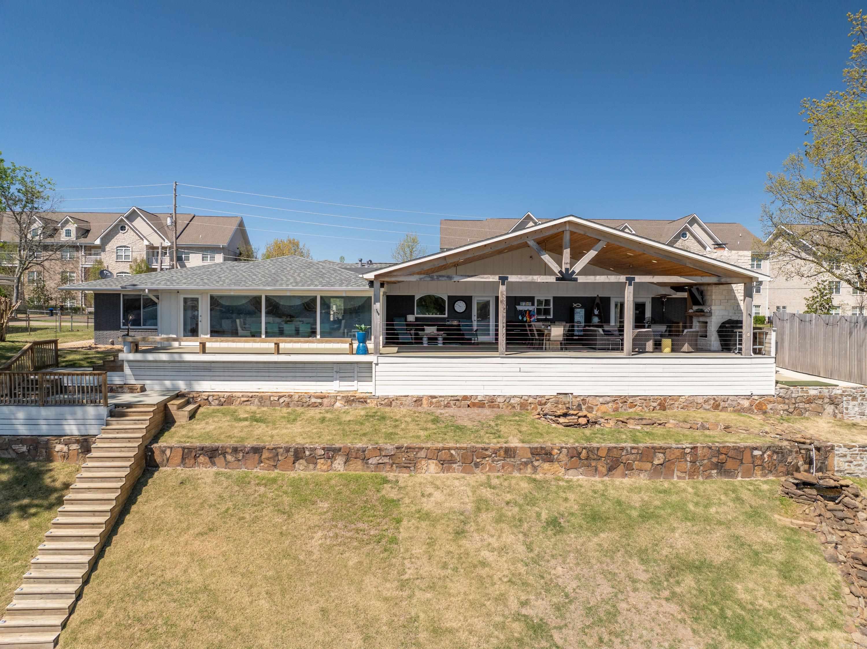 392 Lake Hamilton Drive