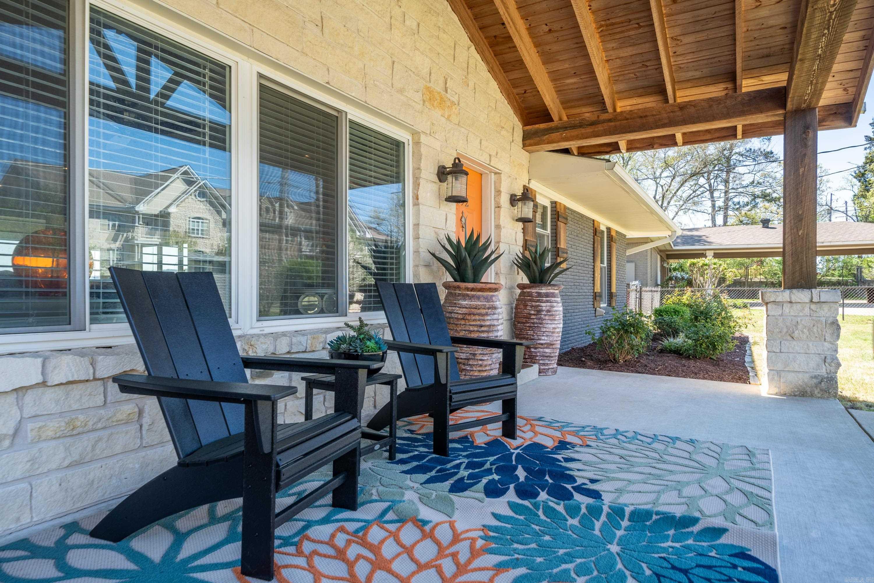 392 Lake Hamilton Drive