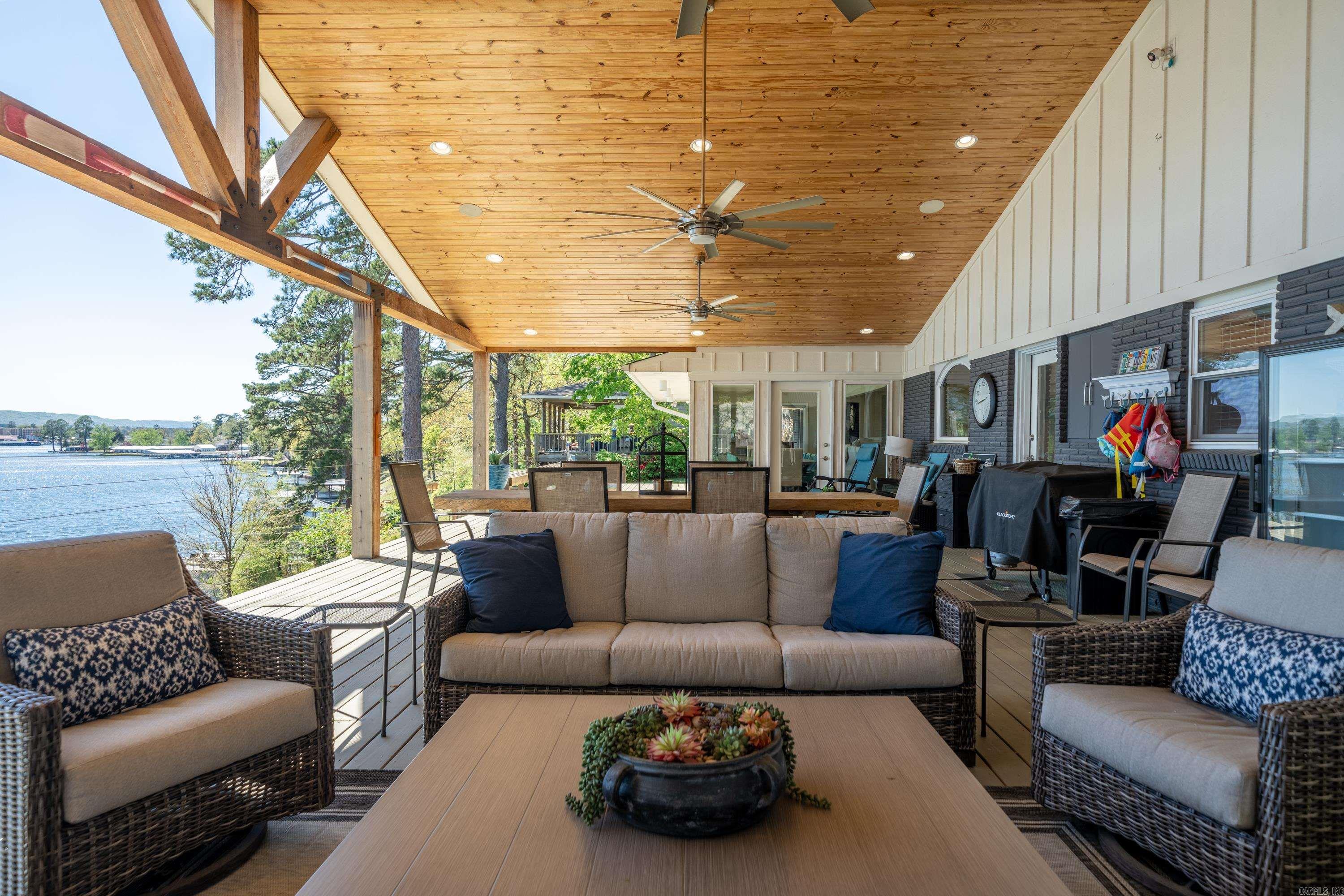 392 Lake Hamilton Drive