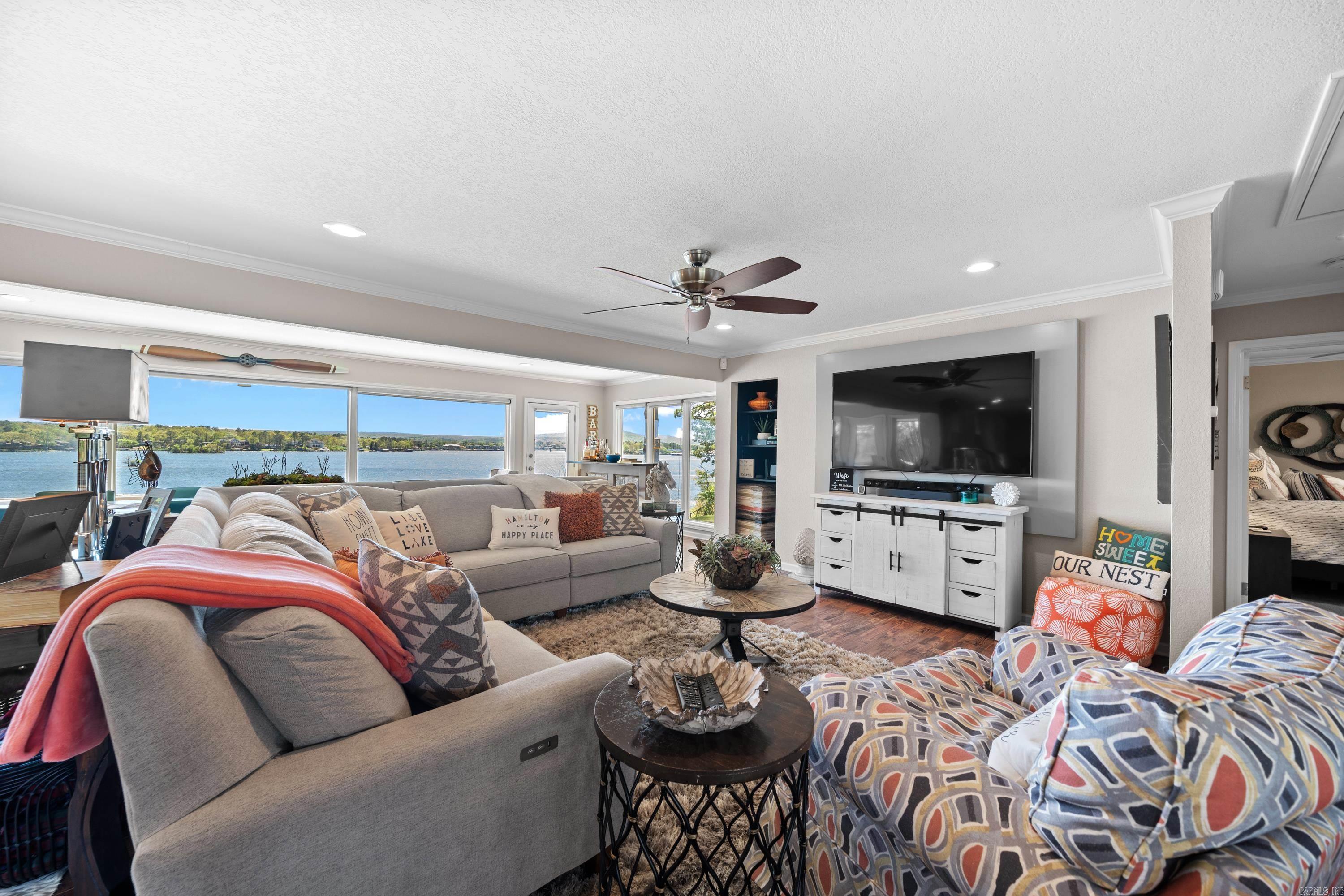 392 Lake Hamilton Drive