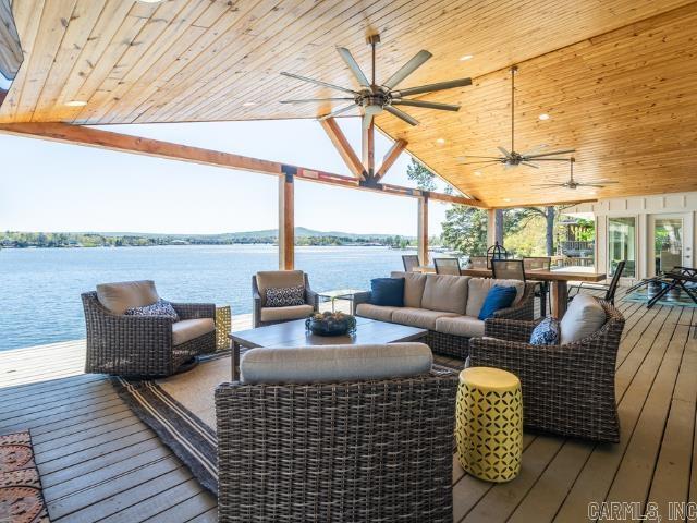 392 Lake Hamilton Drive