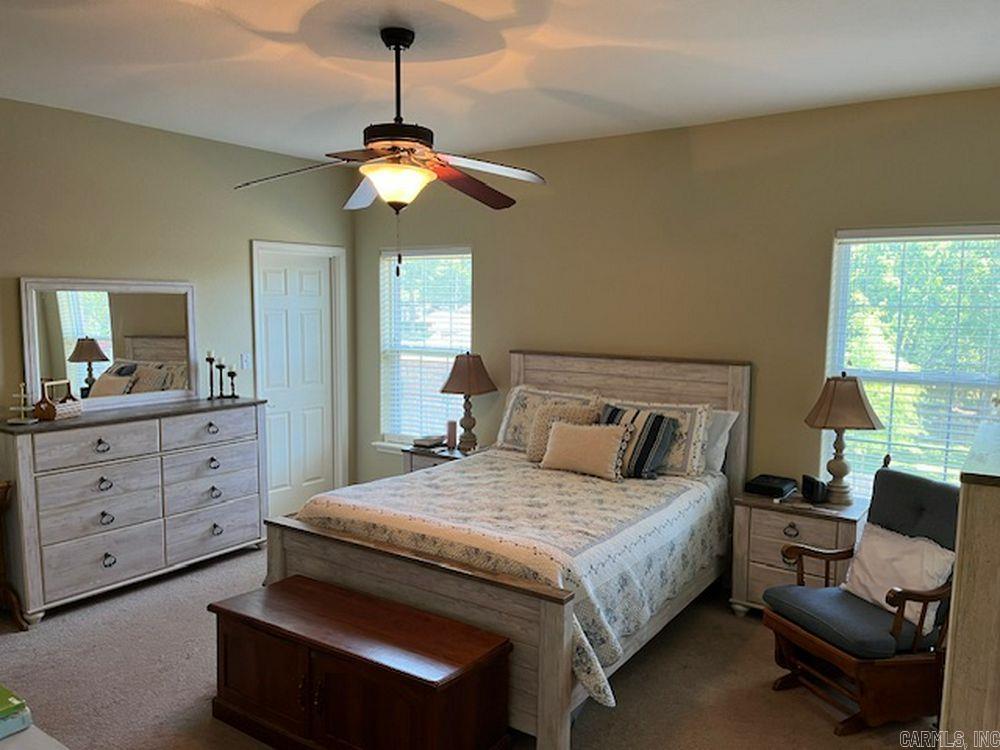 129 Fox Run Circle