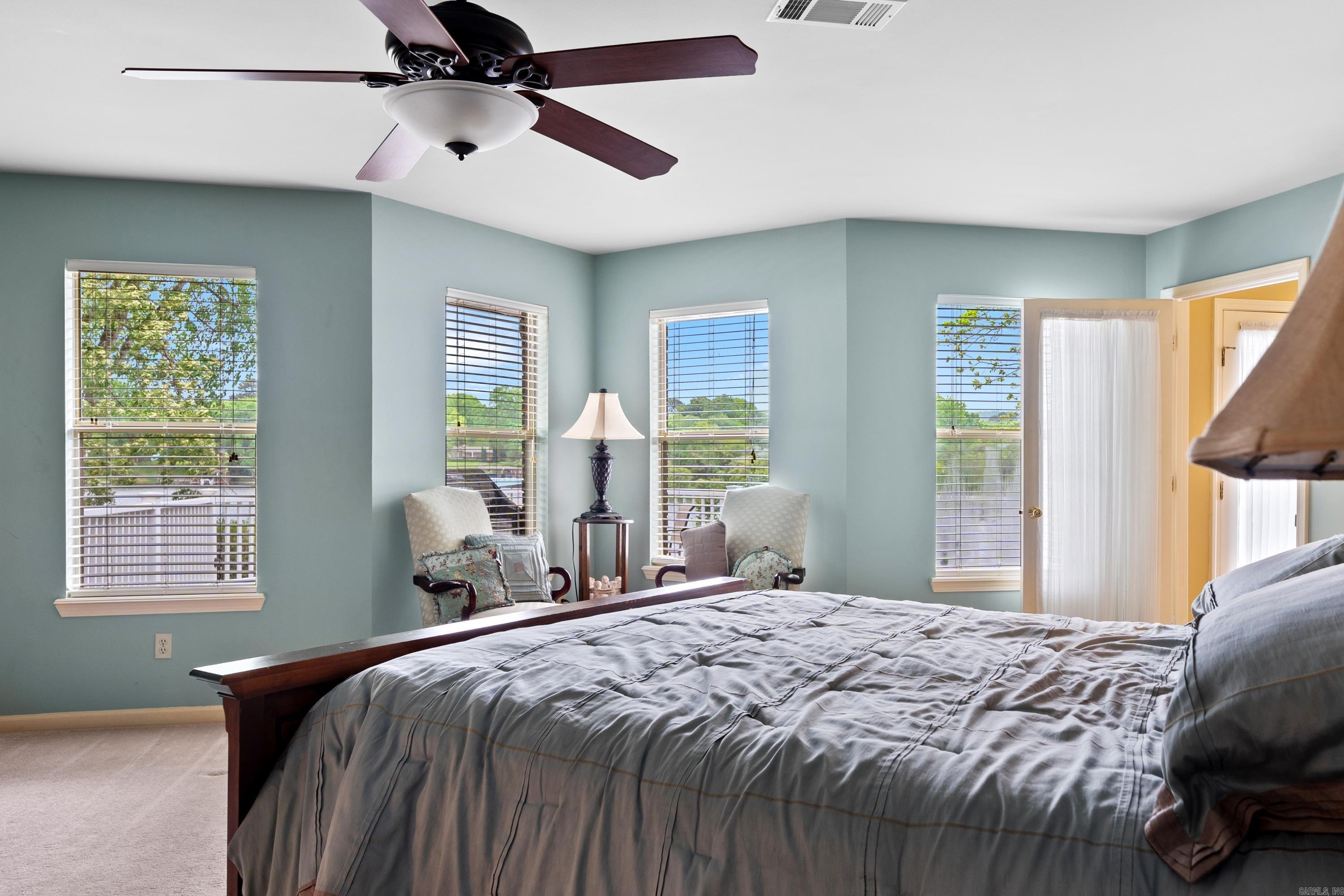 123 Lakesouth Terrace