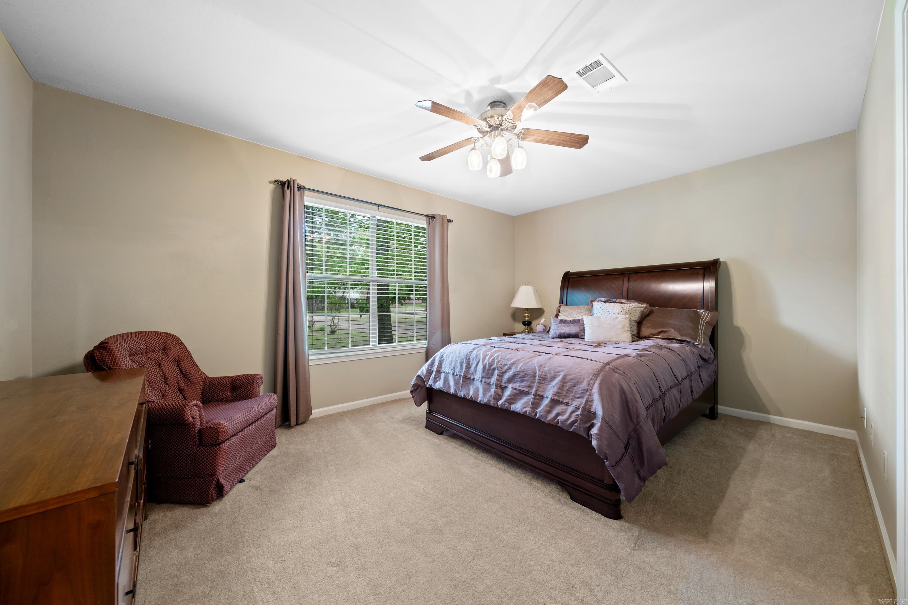 123 Lakesouth Terrace