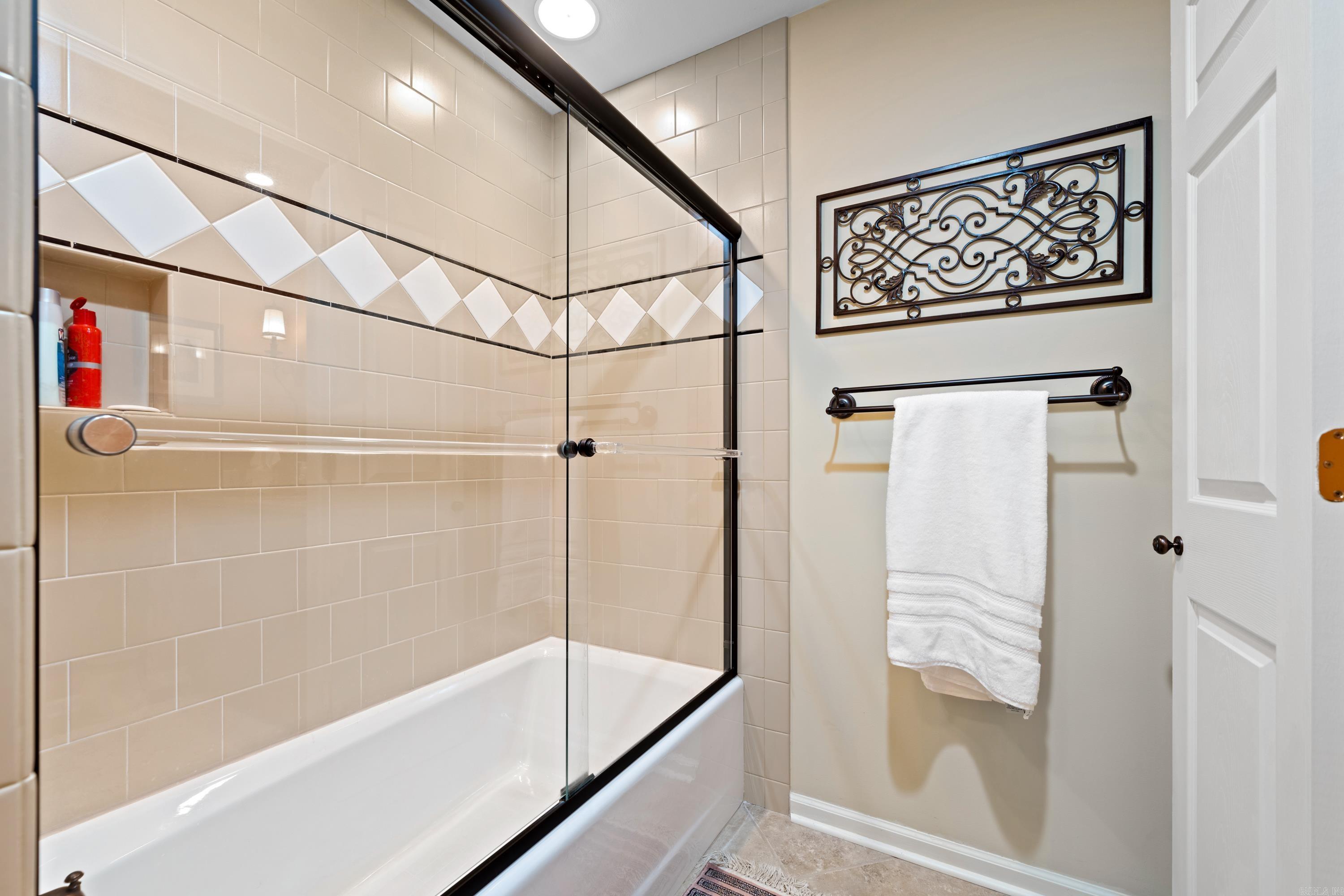 123 Lakesouth Terrace