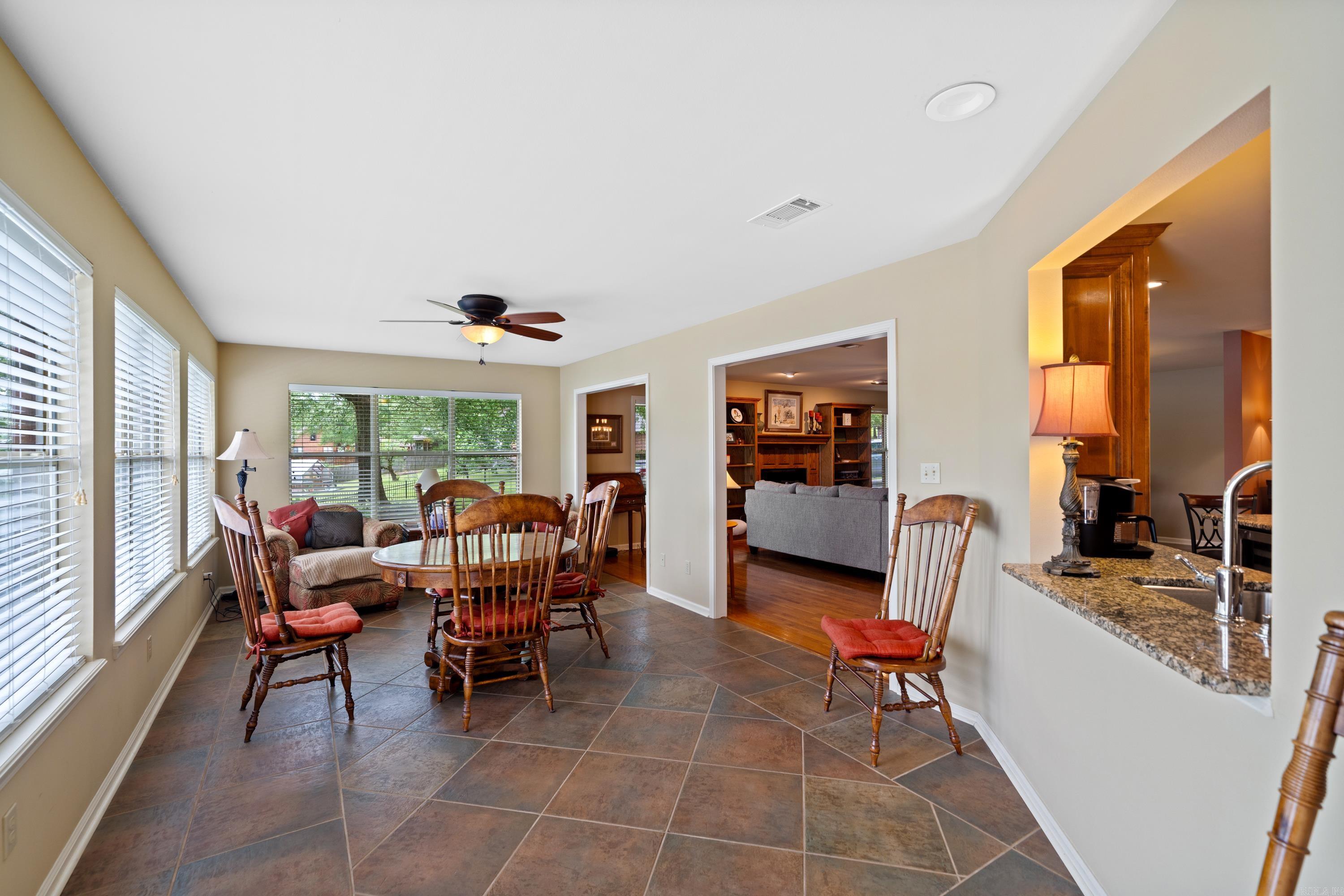 123 Lakesouth Terrace