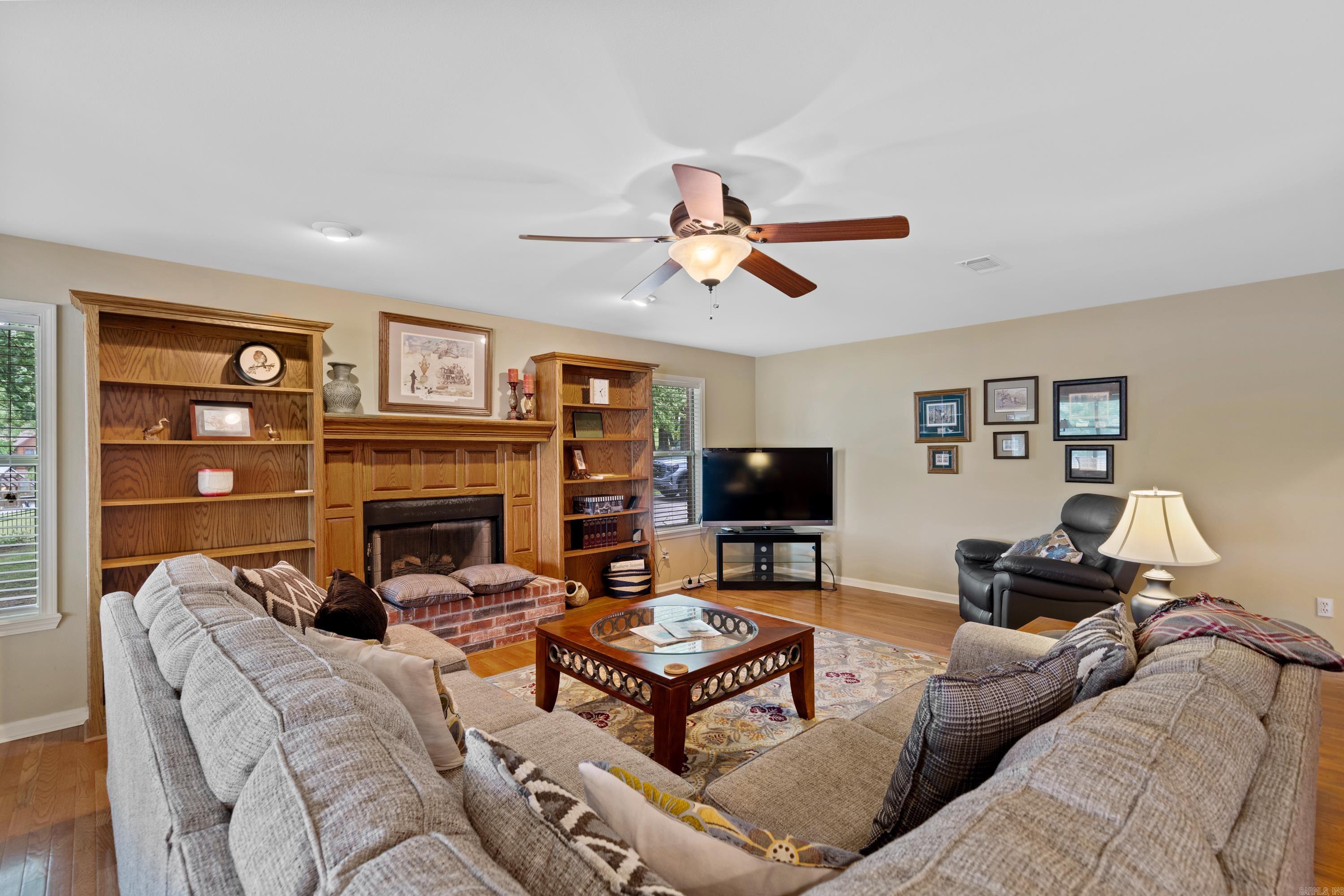 123 Lakesouth Terrace