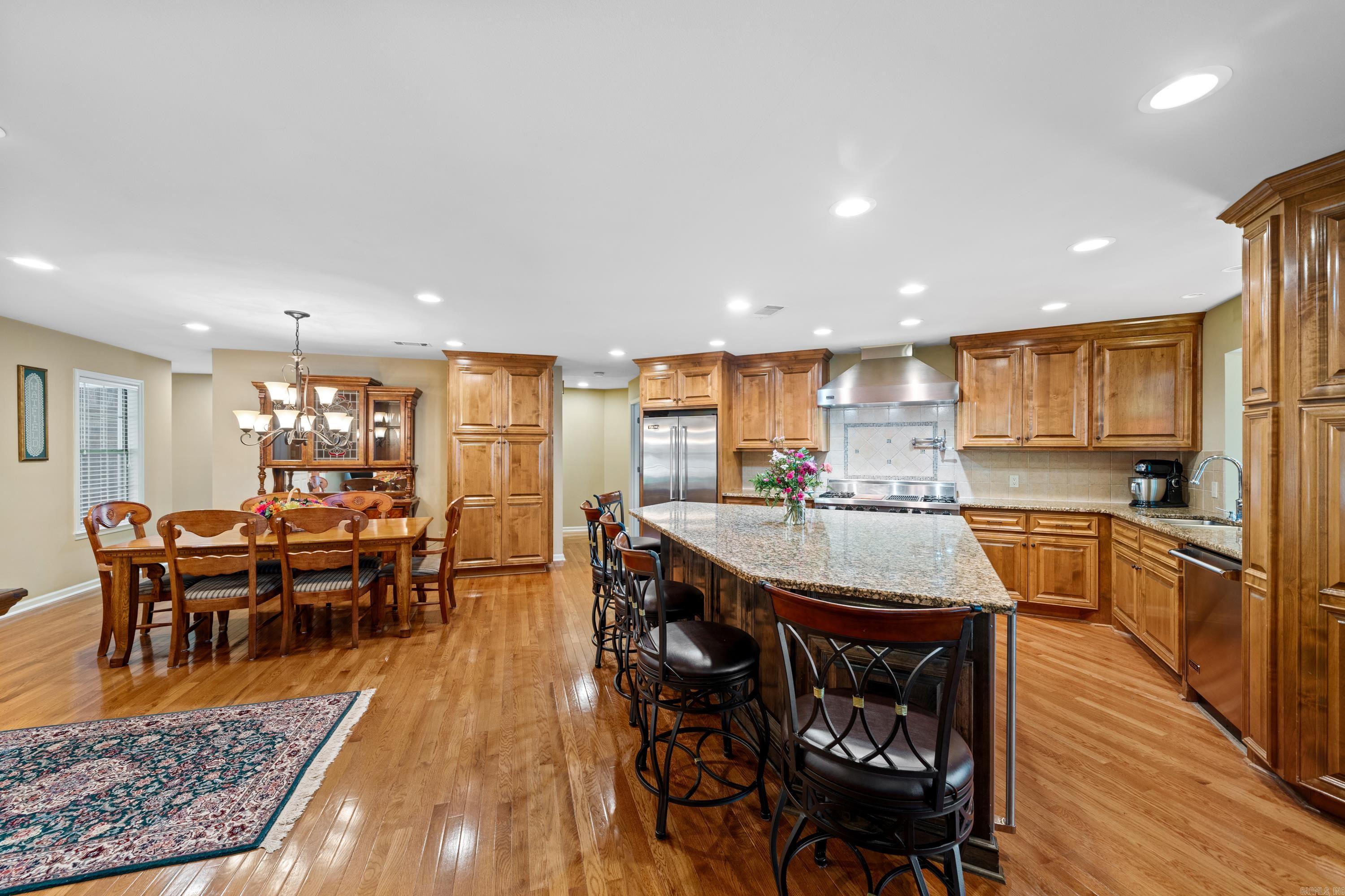 123 Lakesouth Terrace