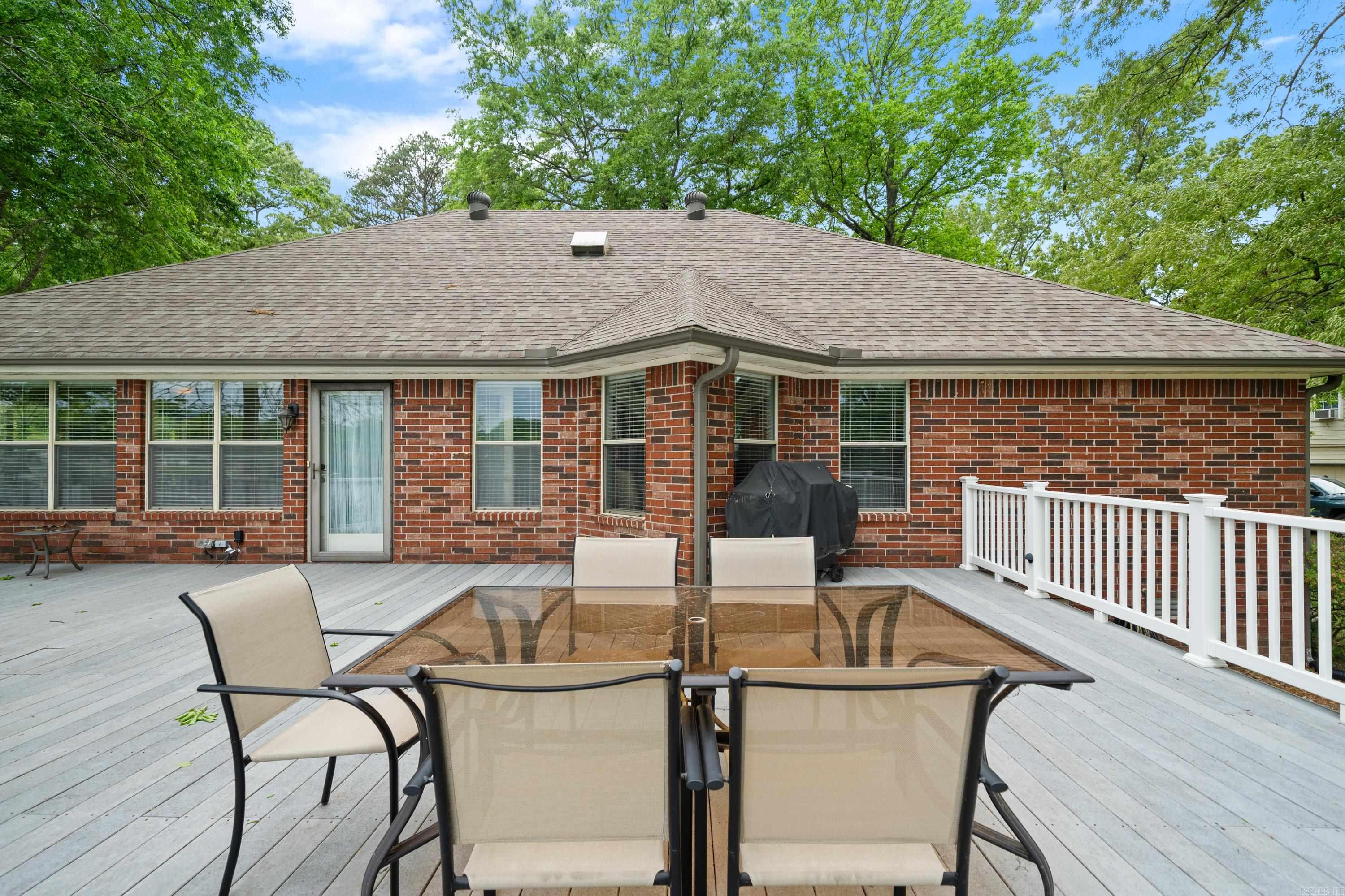 123 Lakesouth Terrace