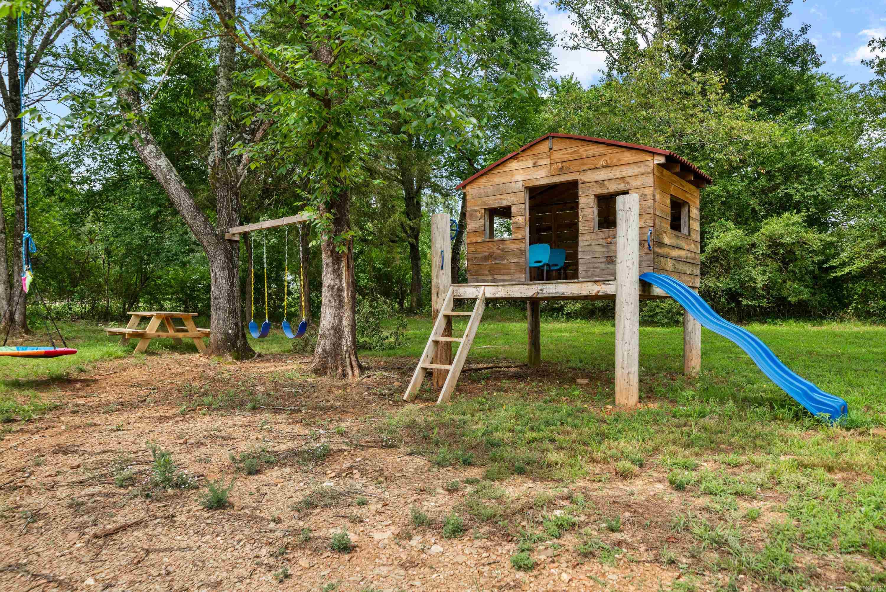 156 Whisper Rock Lane
