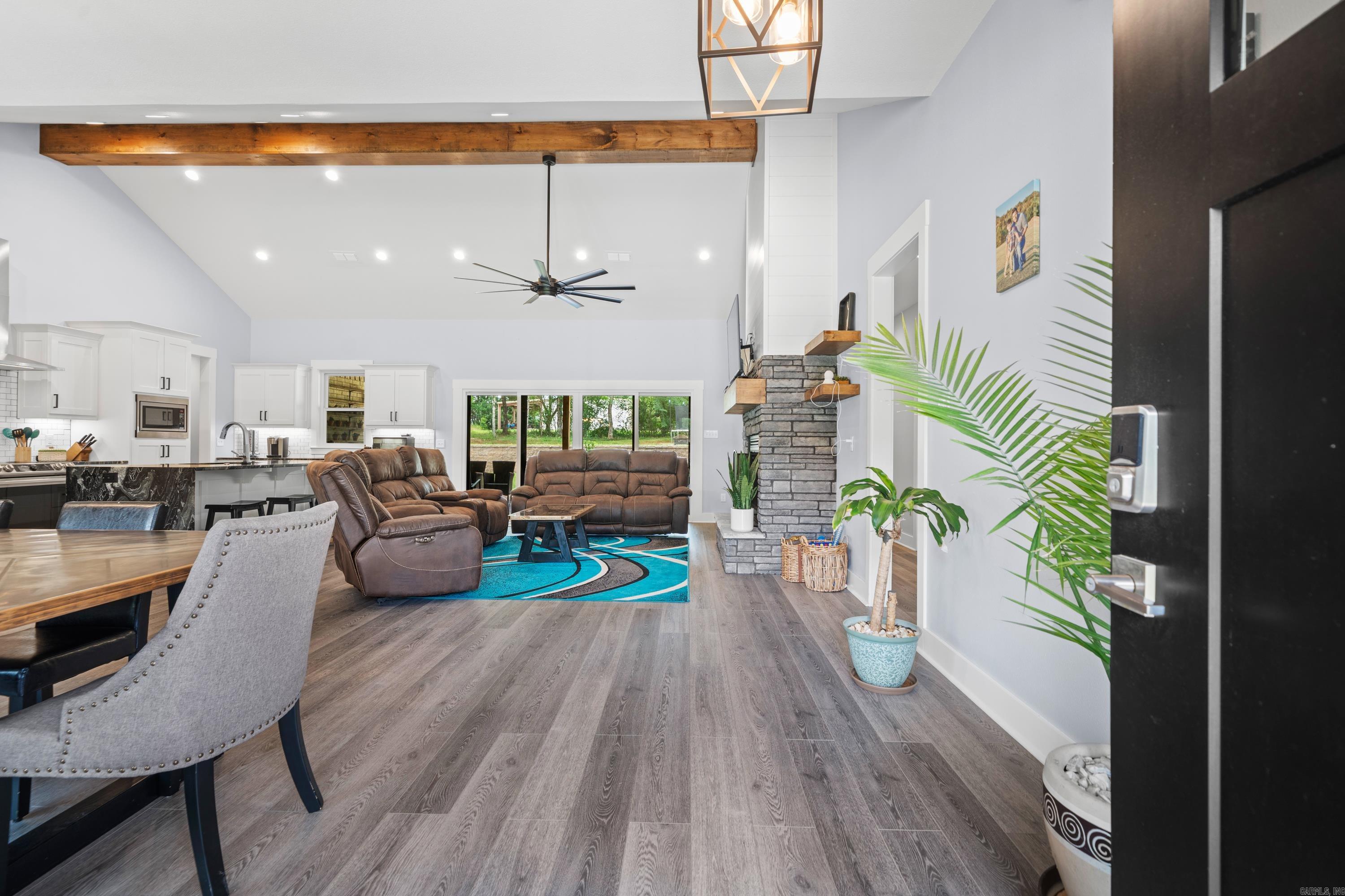 156 Whisper Rock Lane