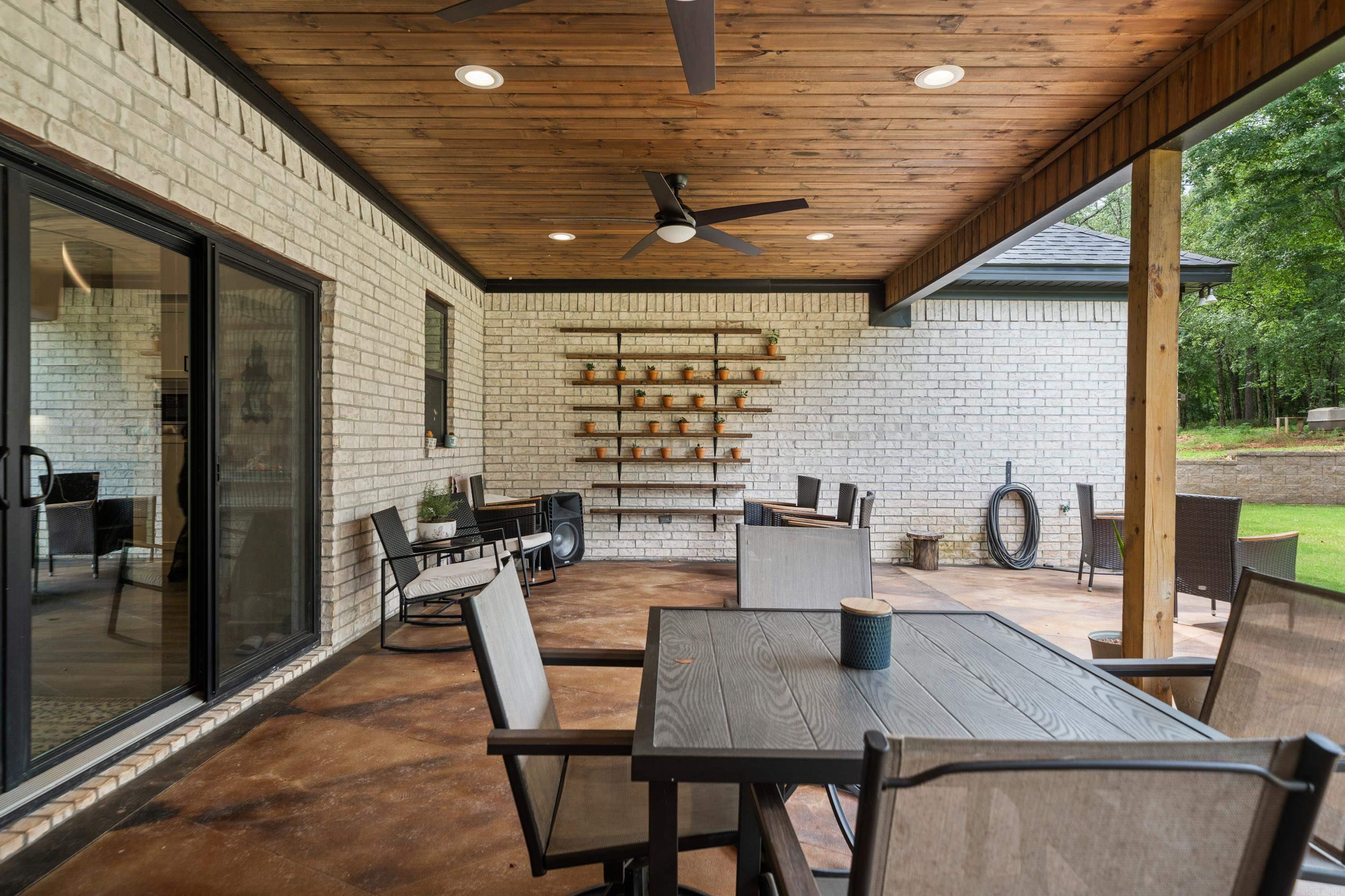 156 Whisper Rock Lane