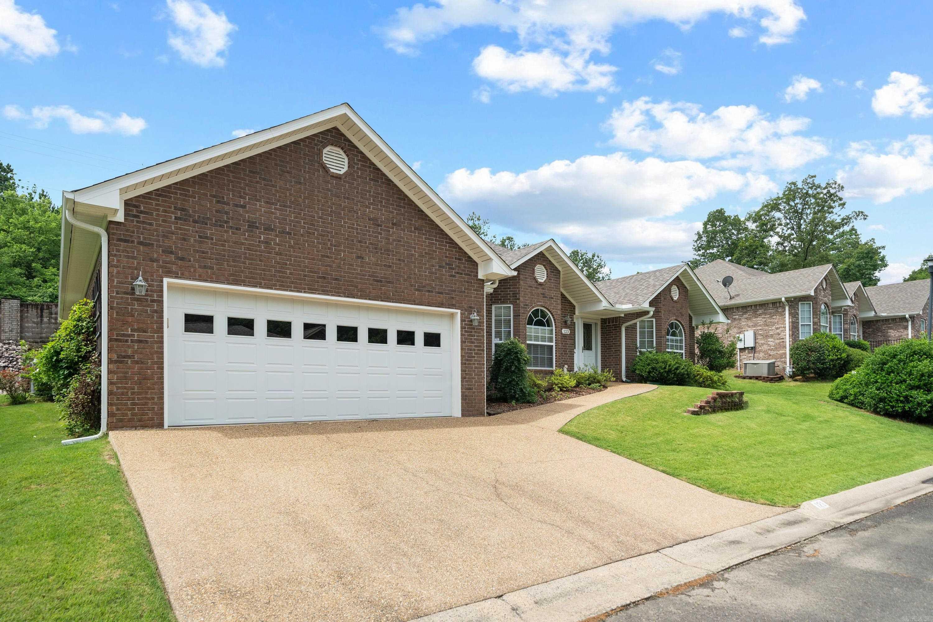 123 South Park Place