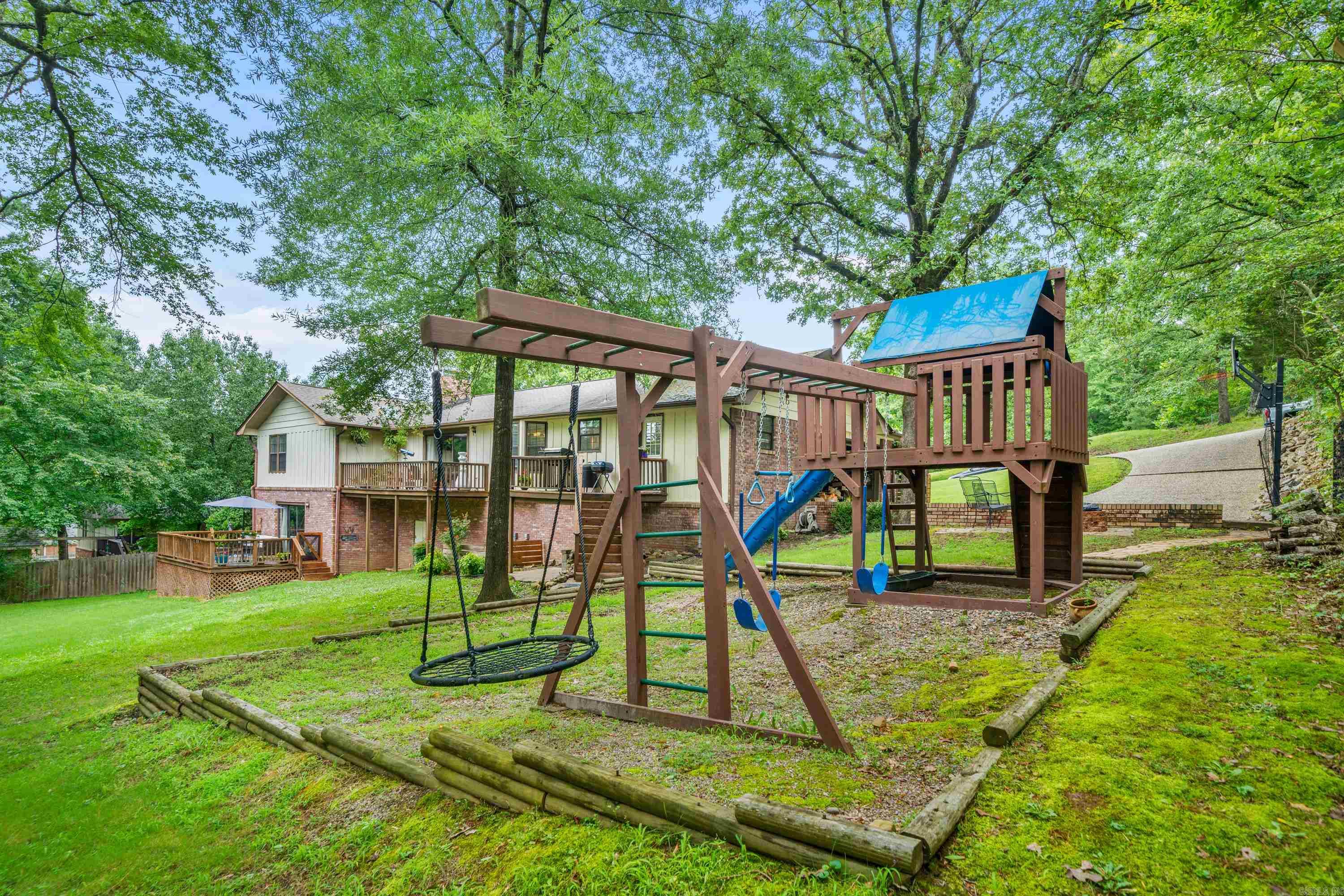 102 Wedgewood Terrace