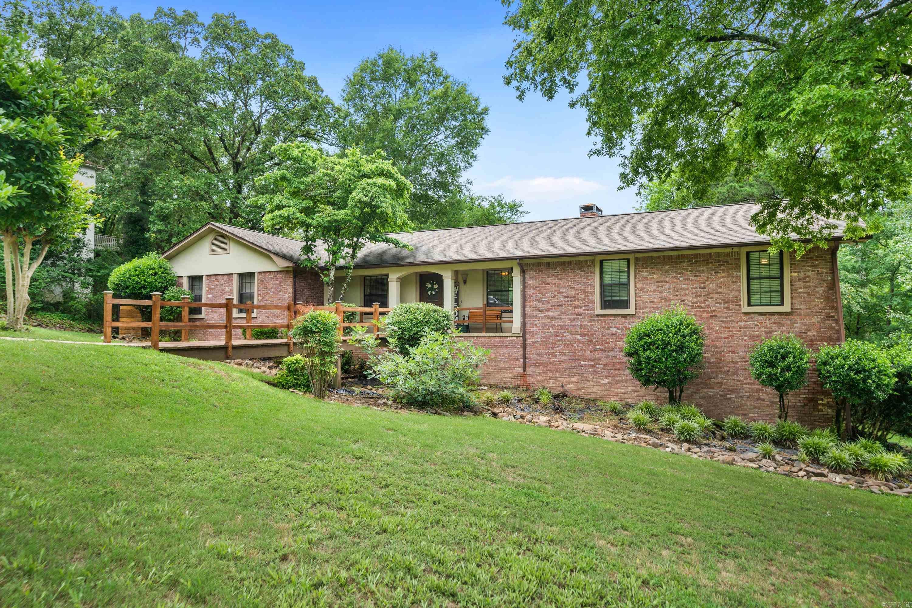102 Wedgewood Terrace