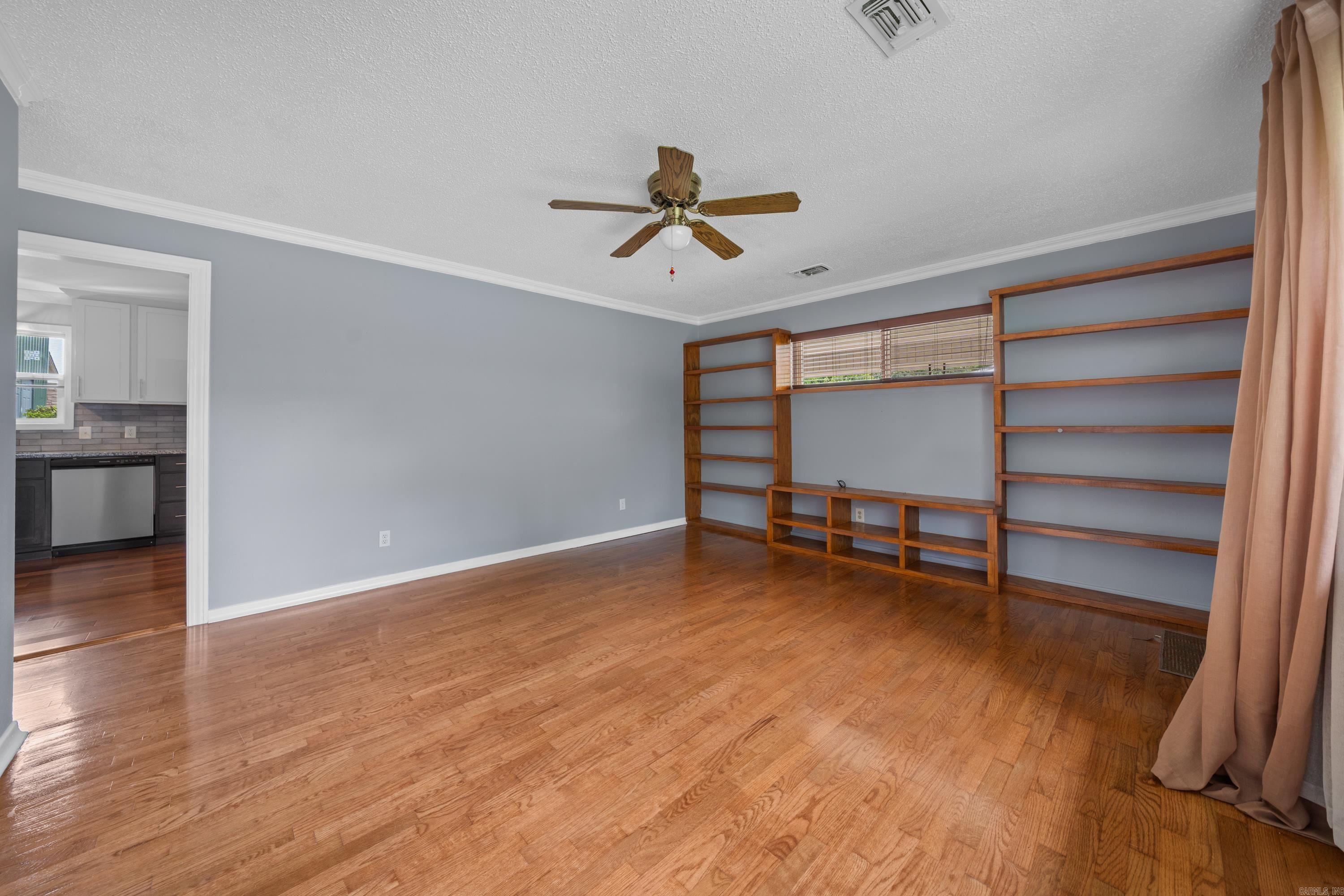 108 Gwendolyn Way