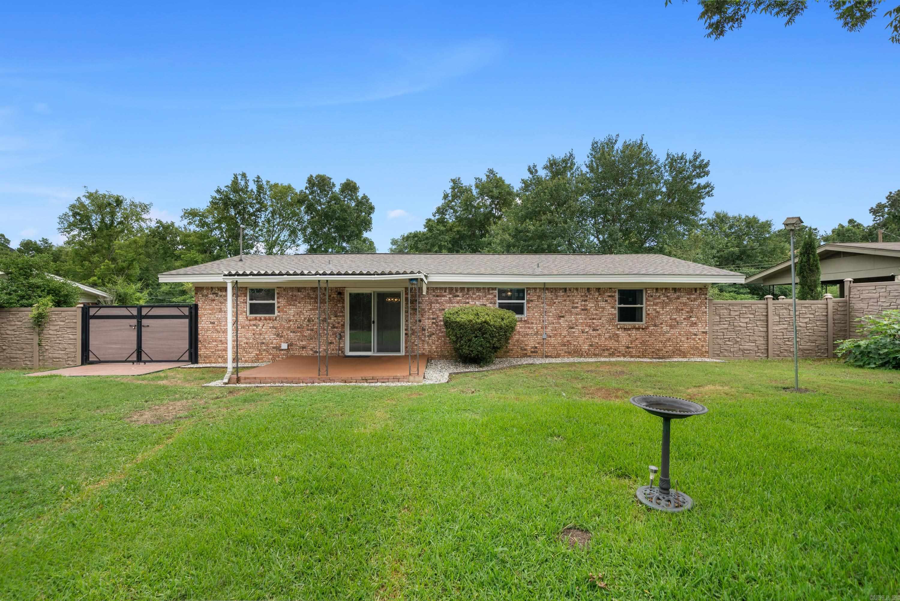 108 Gwendolyn Way
