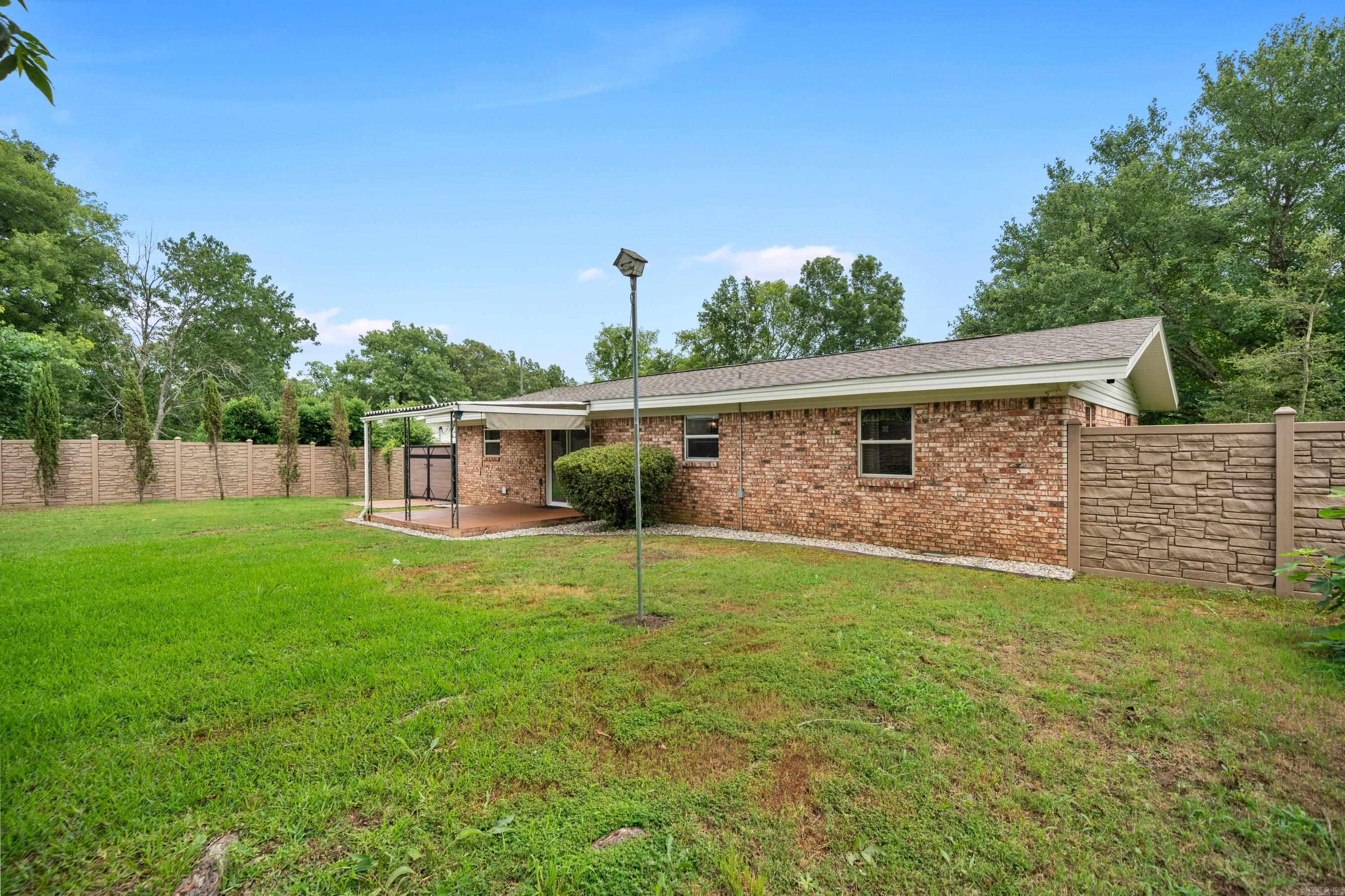 108 Gwendolyn Way