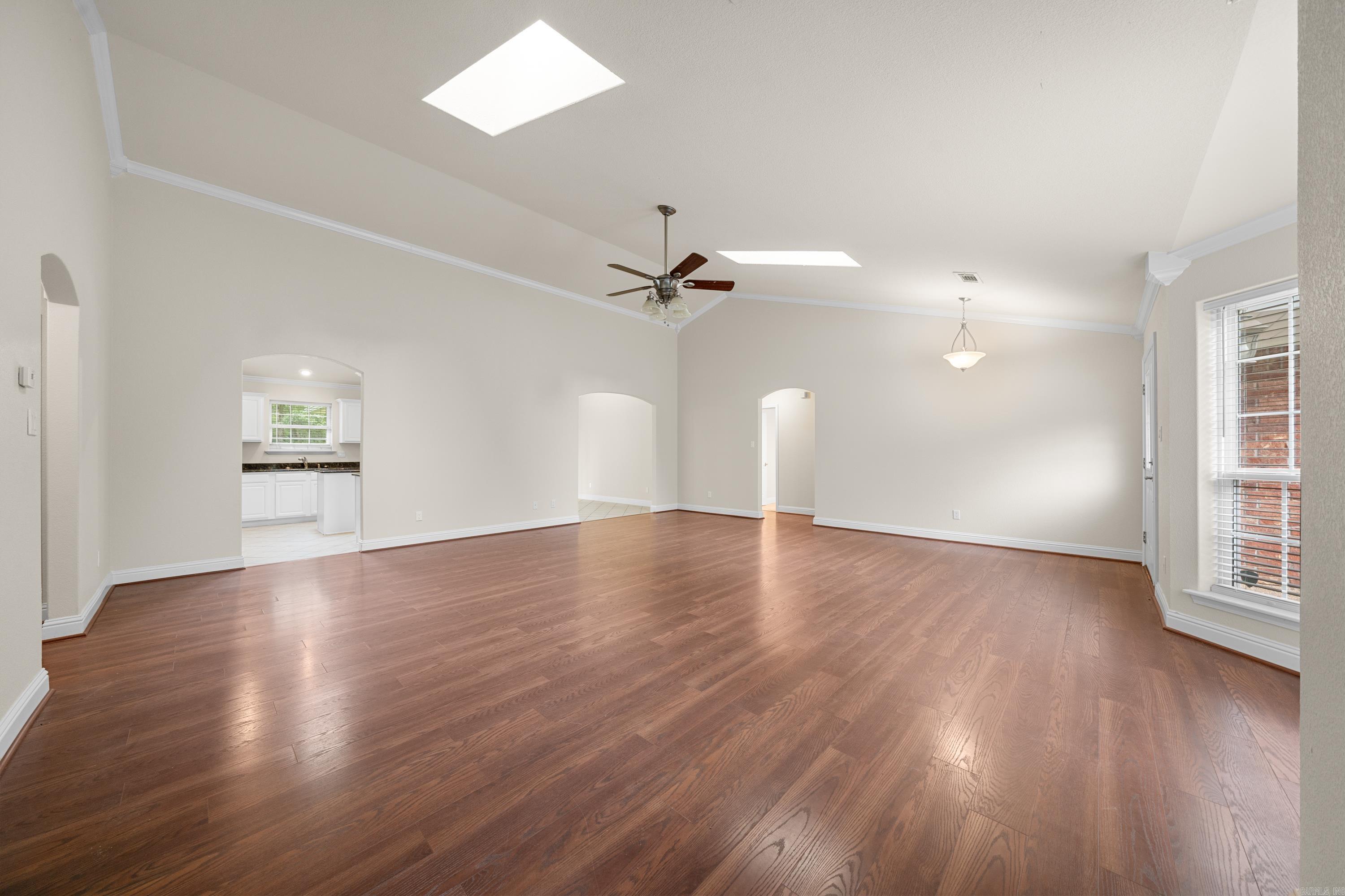 828 Lakeshore Drive