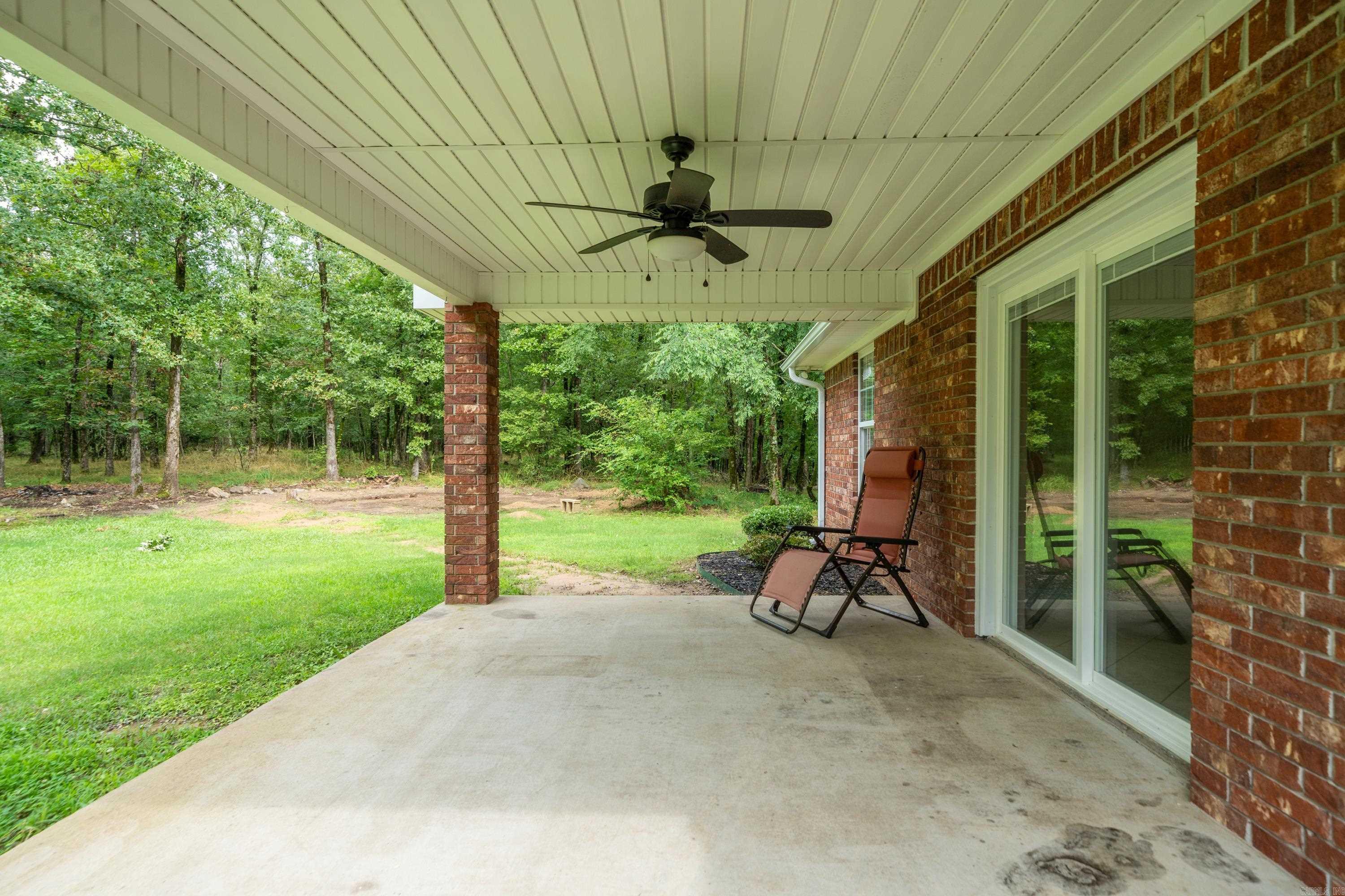 828 Lakeshore Drive