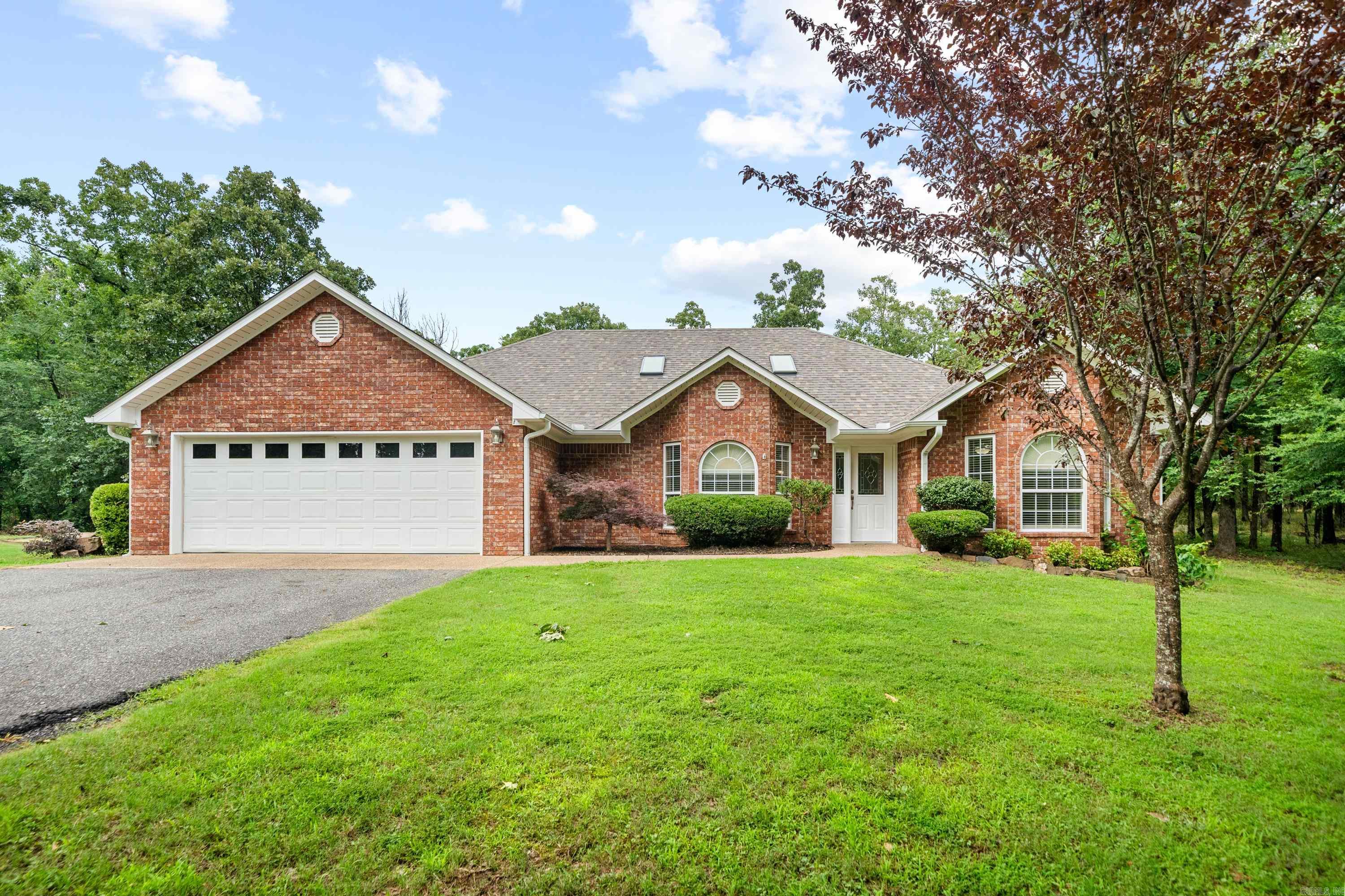828 Lakeshore Drive