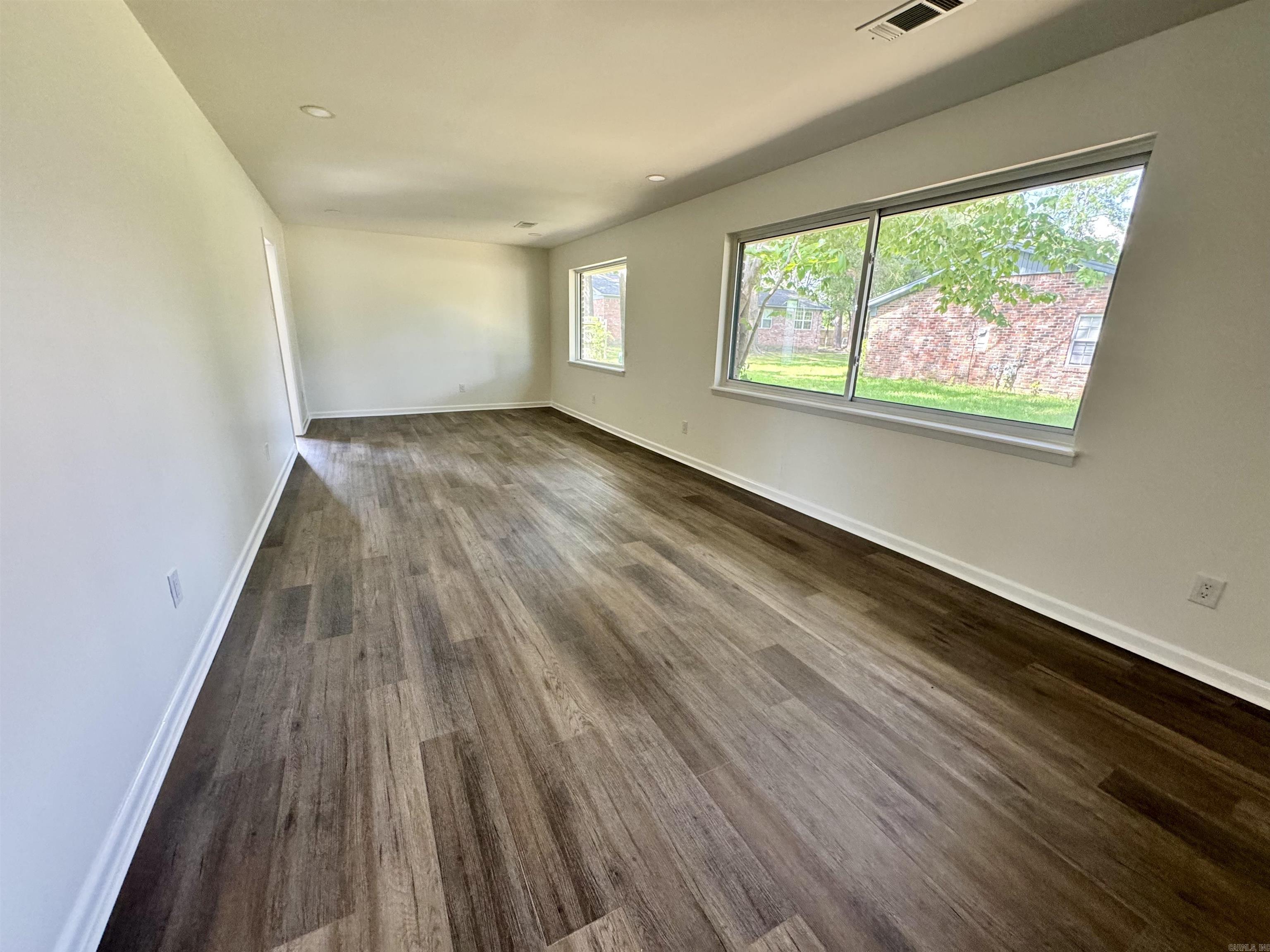 113 Saxony Court