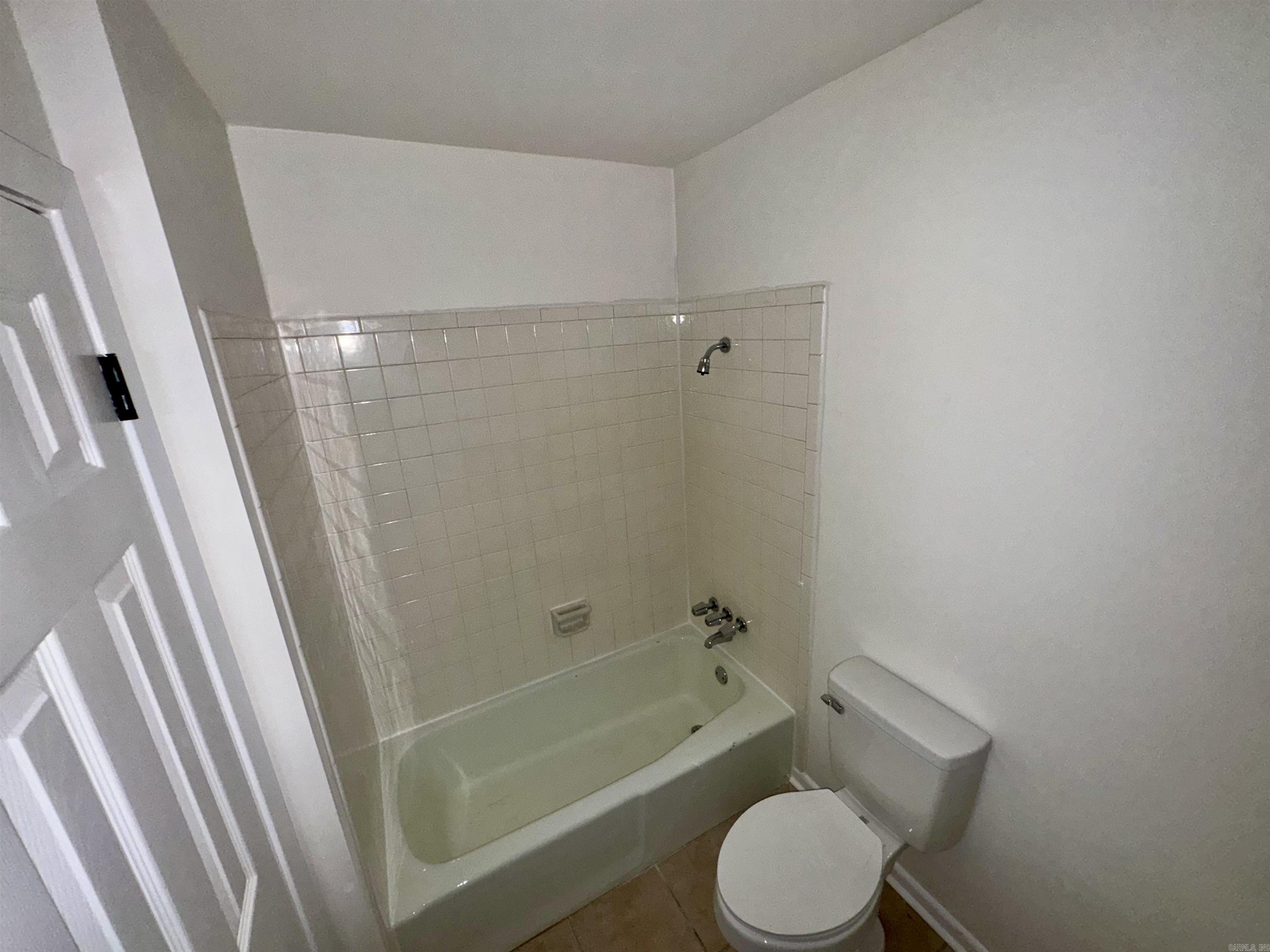 113 Saxony Court