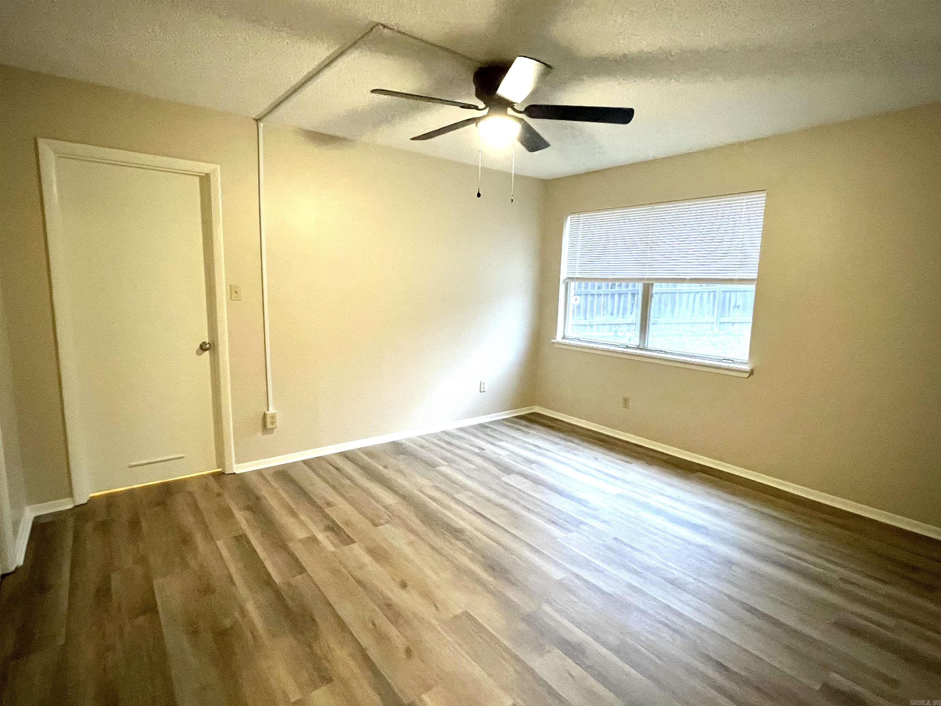 220 Cooper Street Unit: 2A