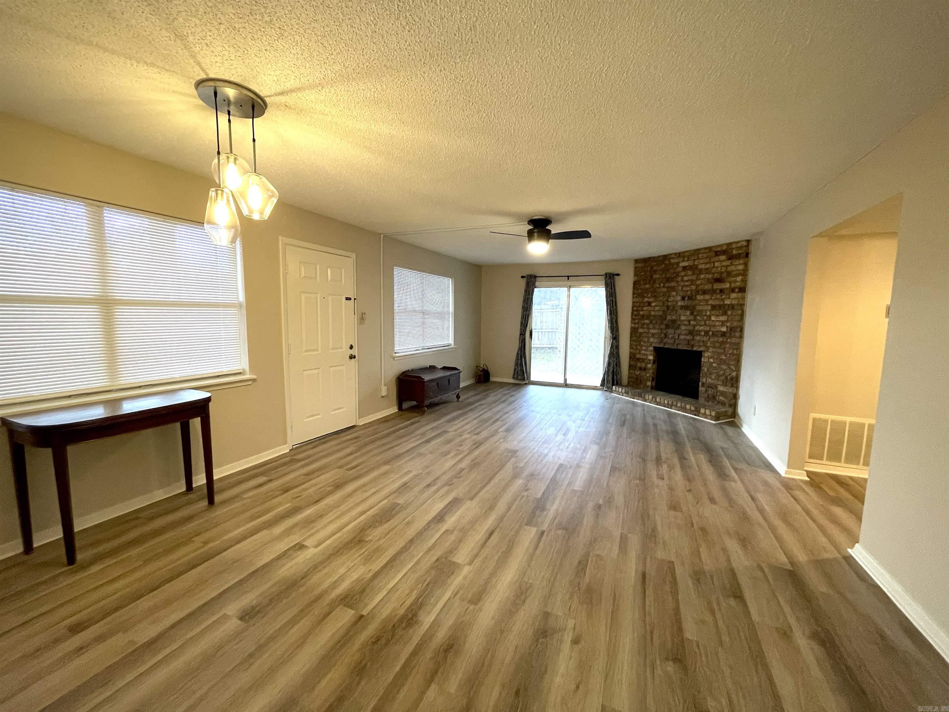 220 Cooper Street Unit: 2A