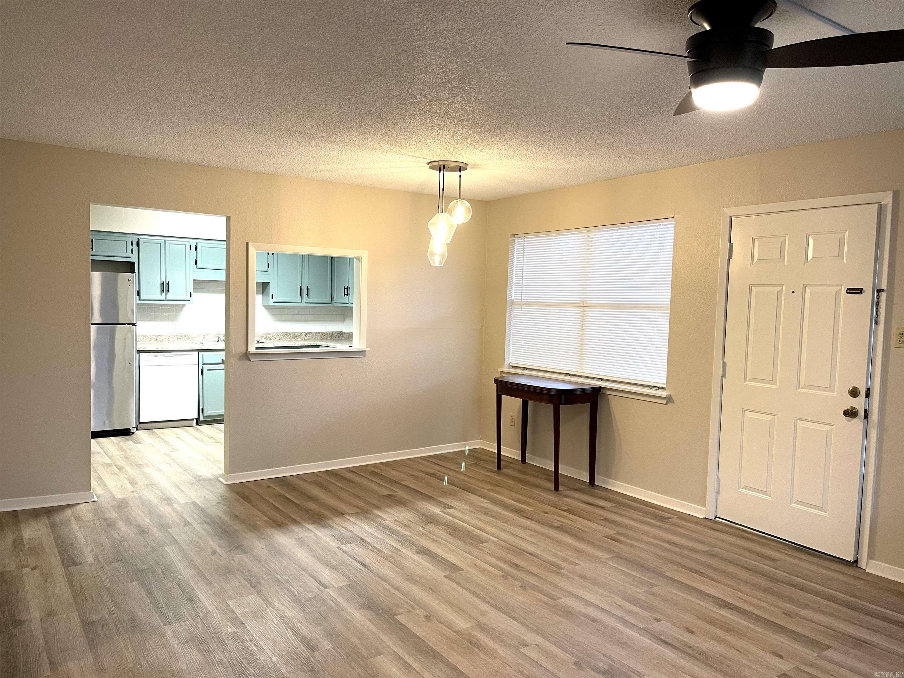 220 Cooper Street Unit: 2A