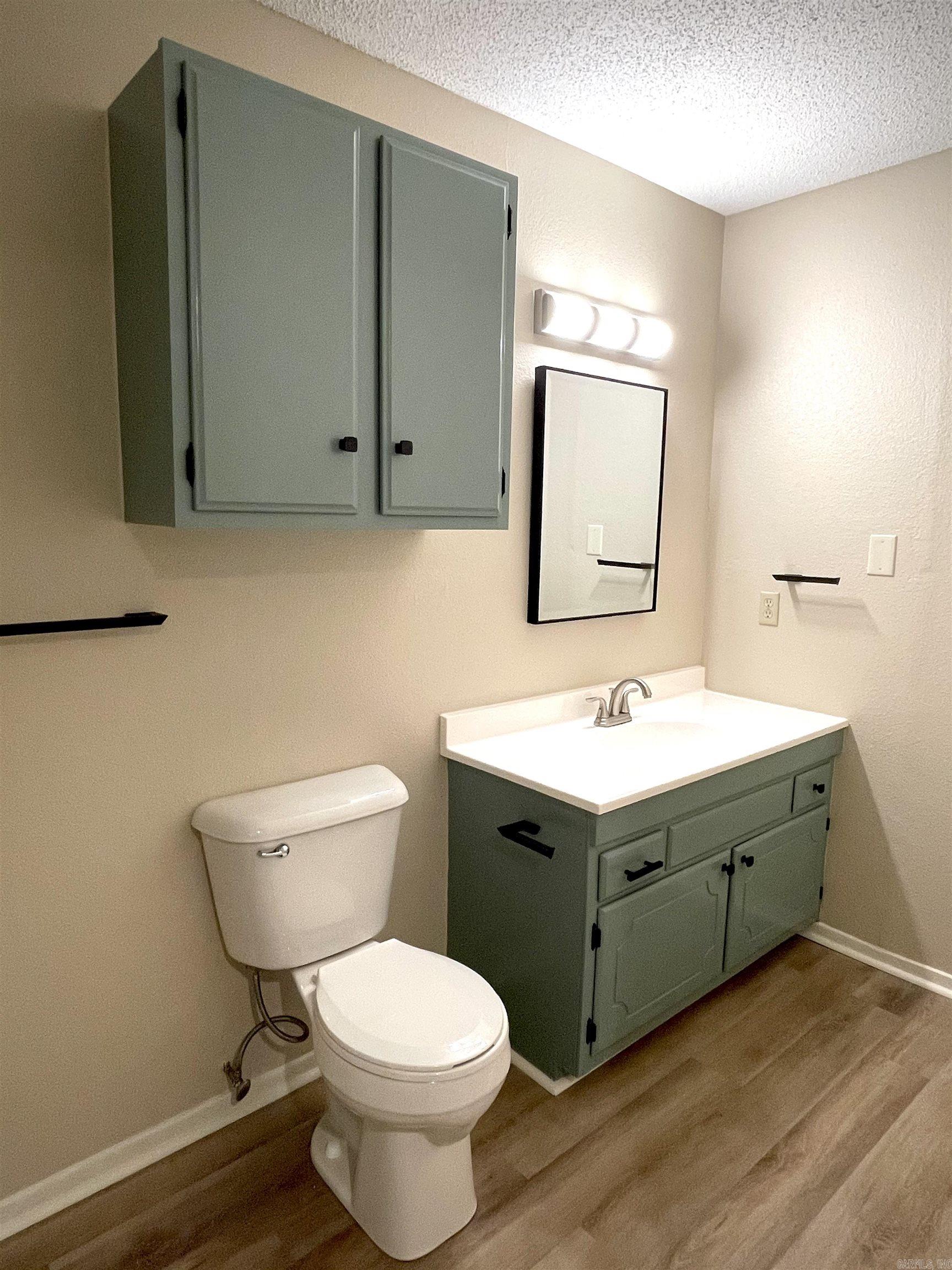 220 Cooper Street Unit: 2A