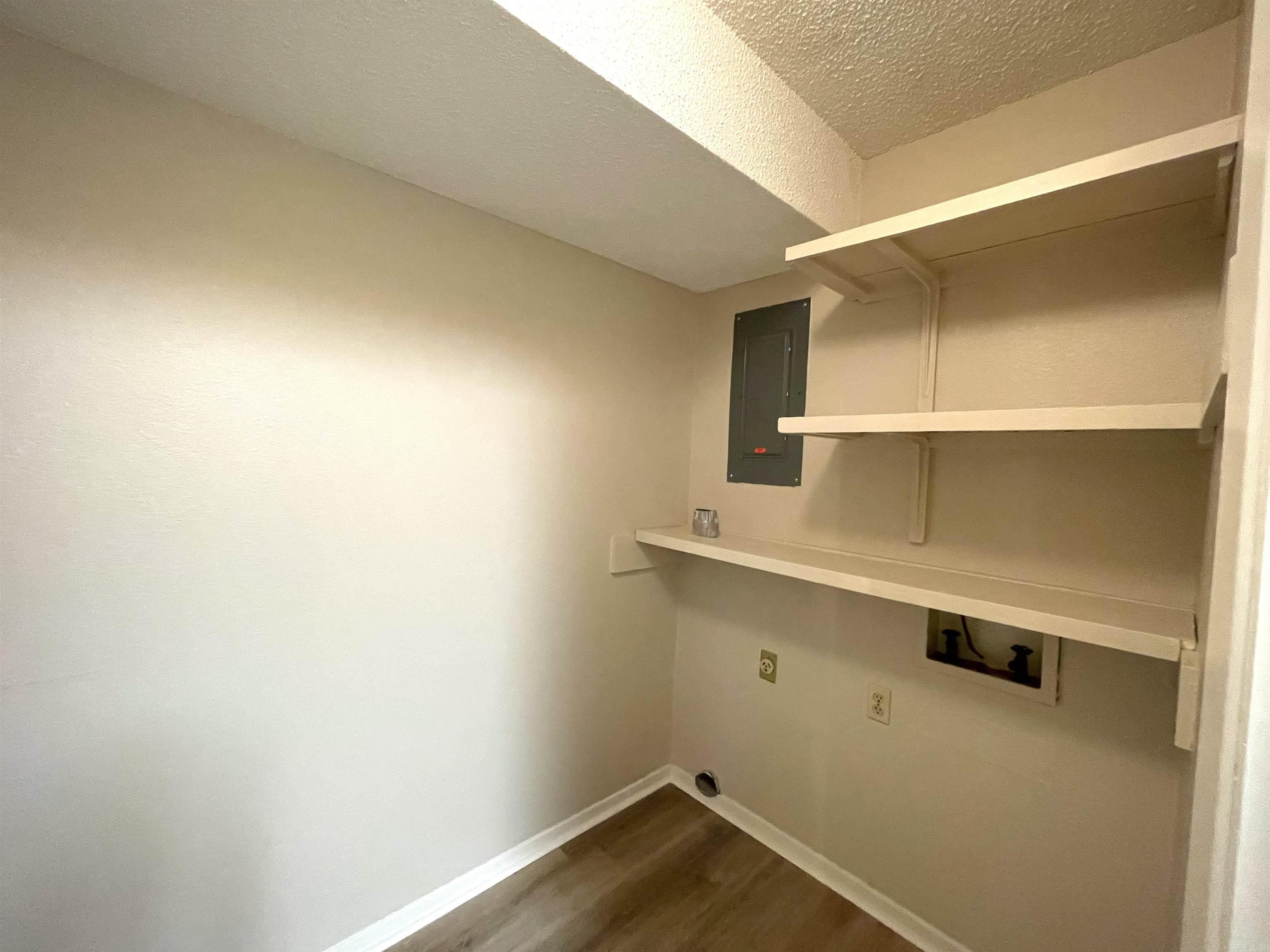 220 Cooper Street Unit: 2A