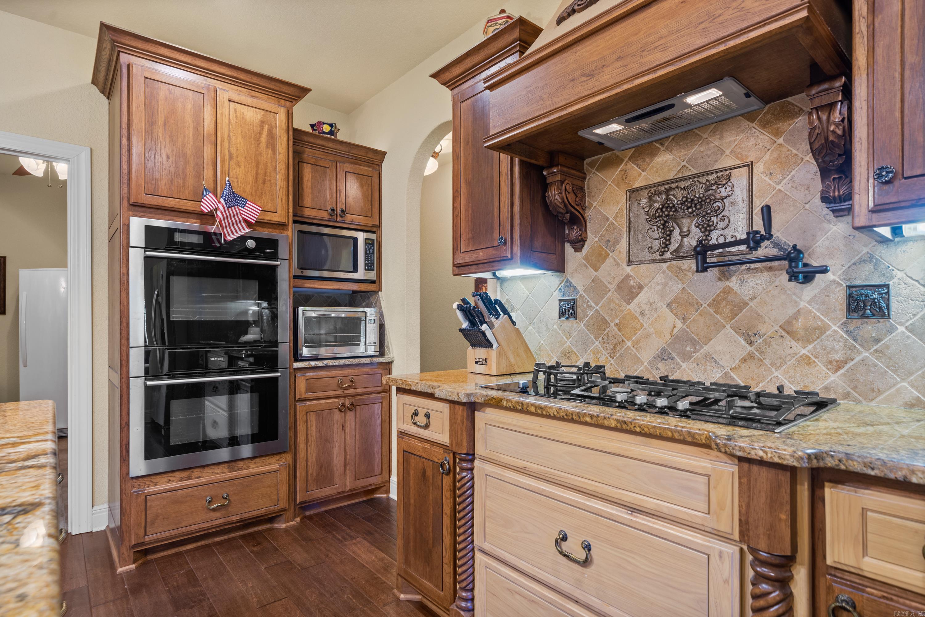 169 Whisper Rock Lane