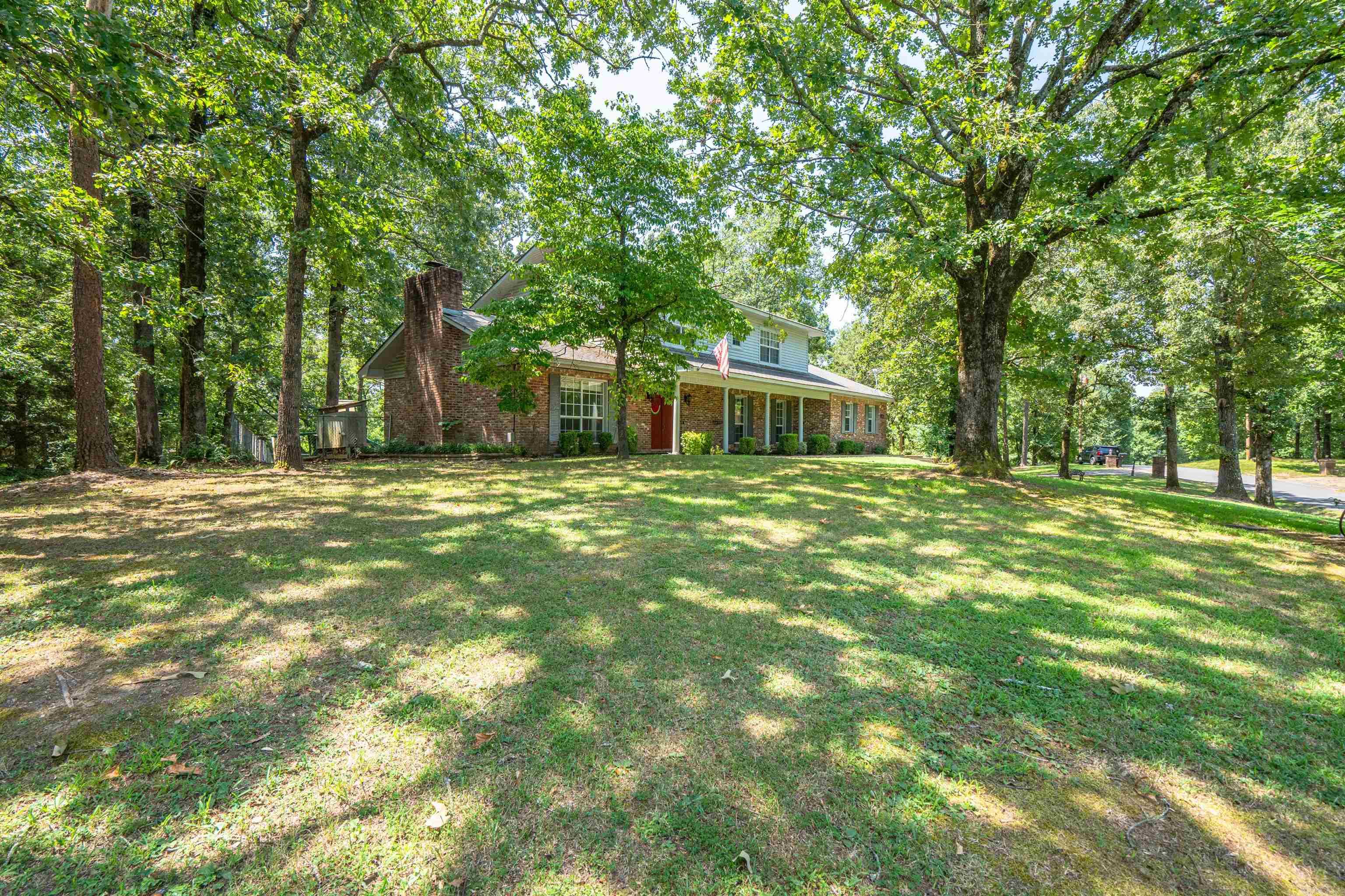 103 Tall Oaks Street