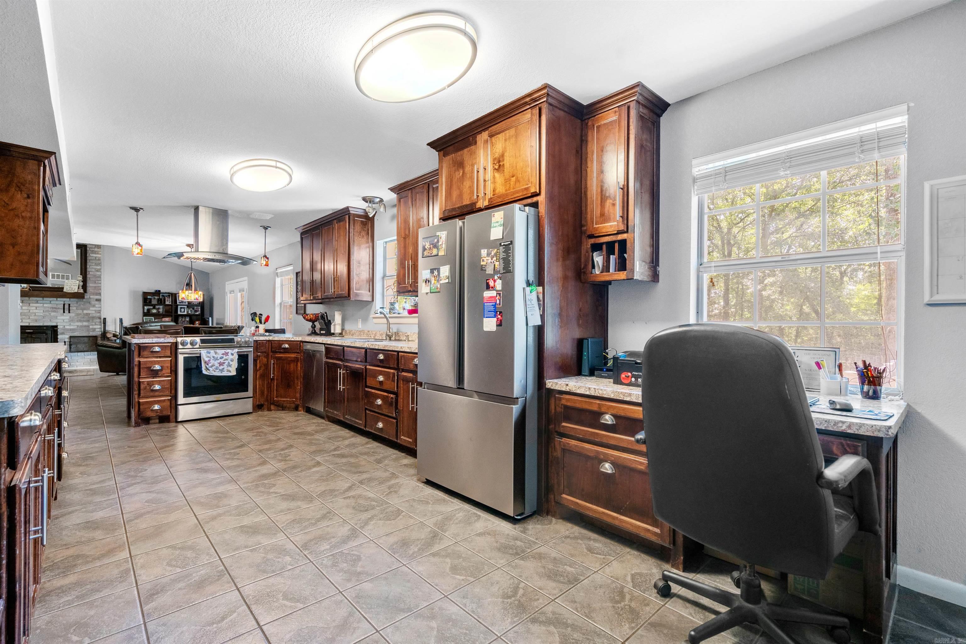 103 Tall Oaks Street