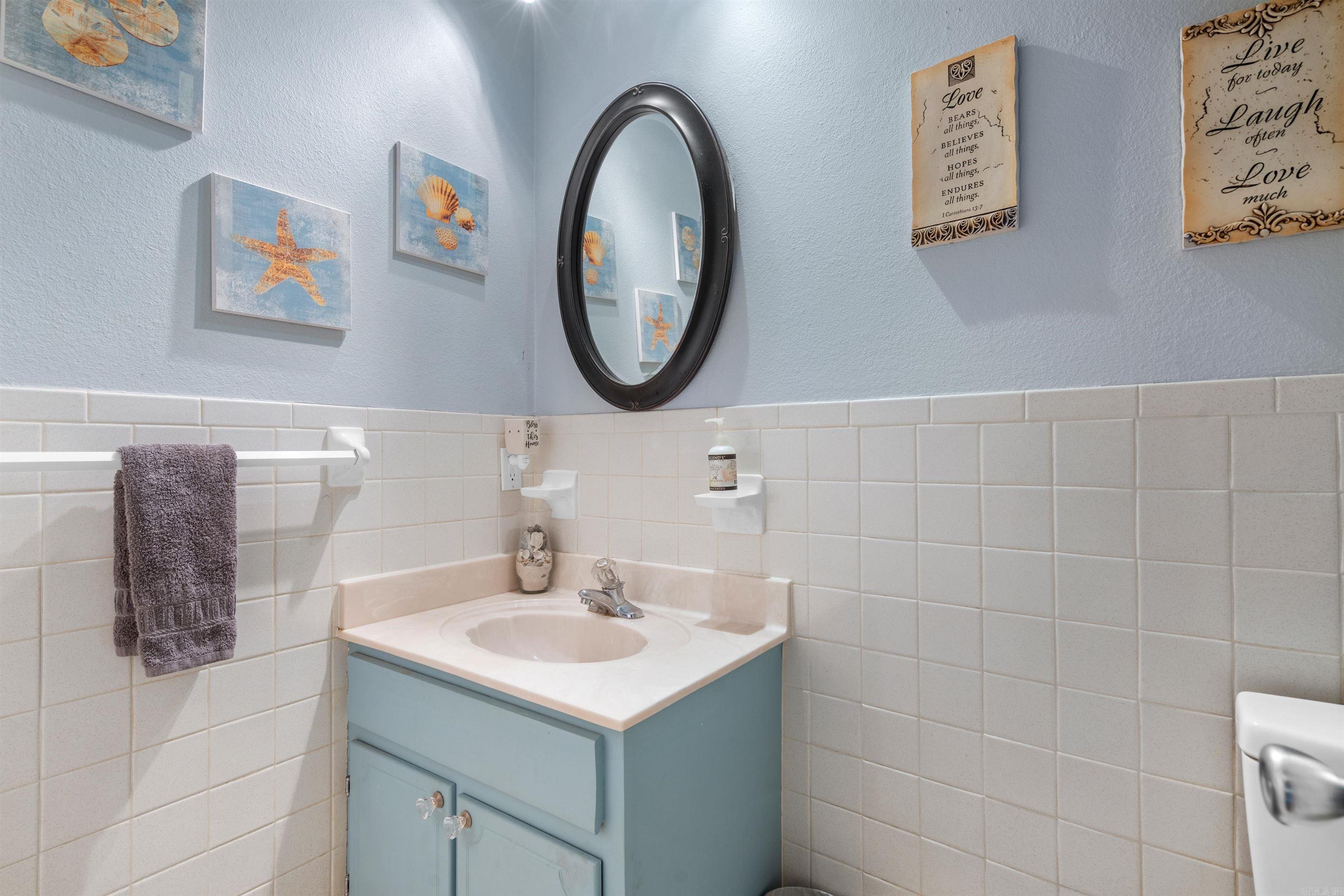 103 Tall Oaks Street