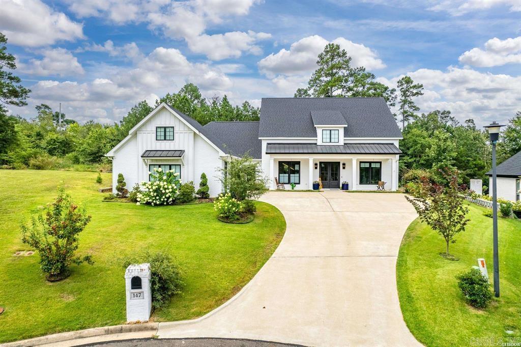 147 Thornbury Court