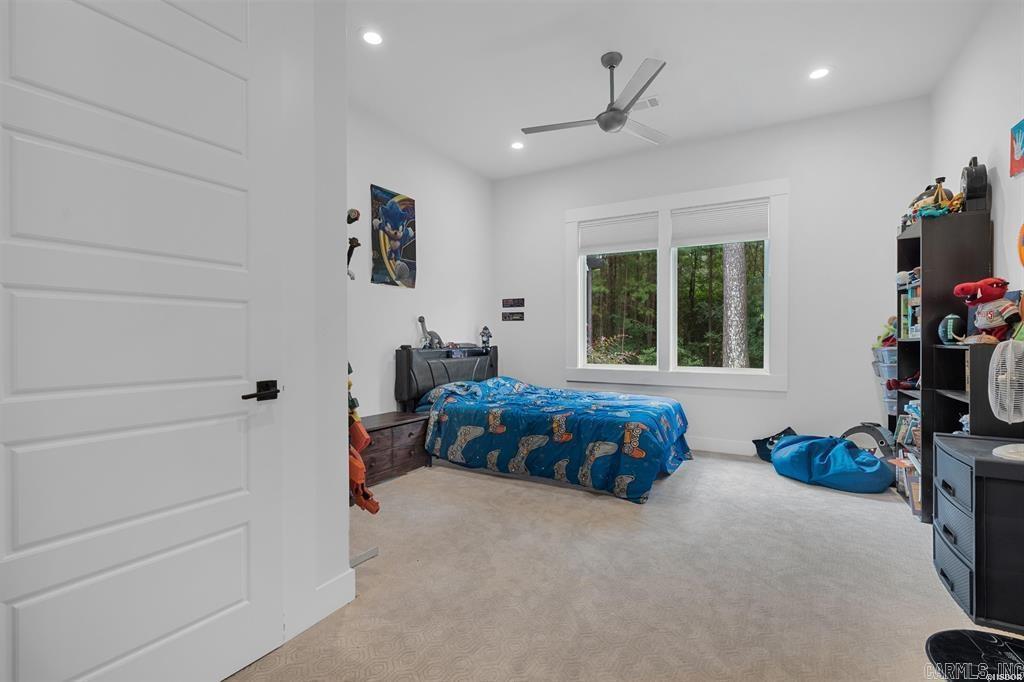 147 Thornbury Court
