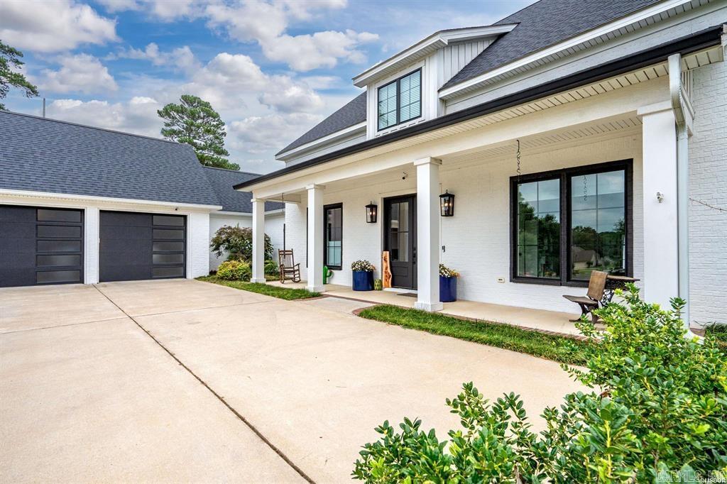147 Thornbury Court