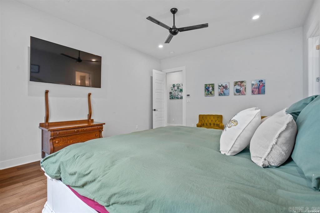 147 Thornbury Court