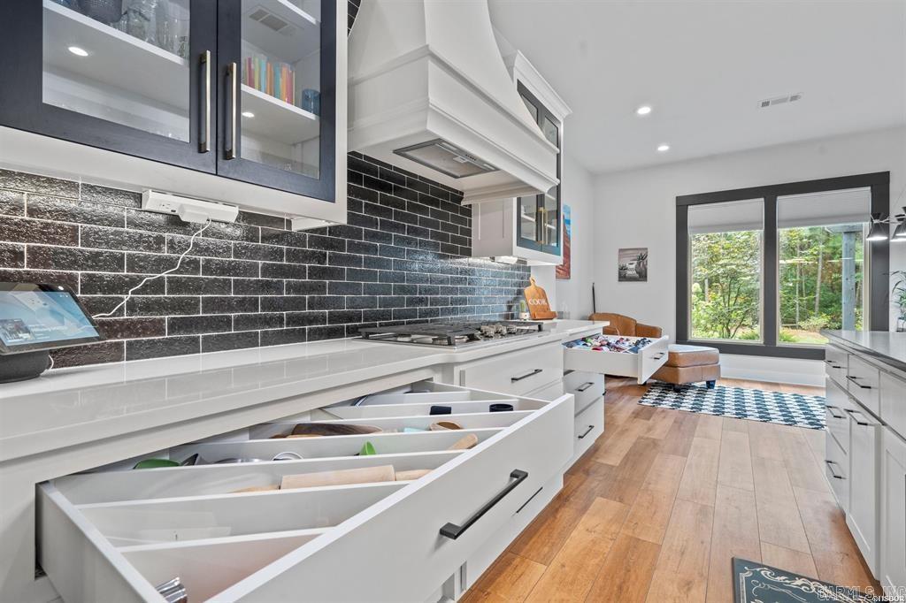 147 Thornbury Court