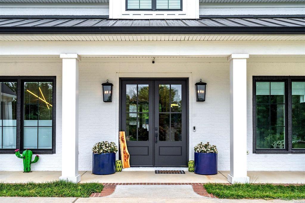 147 Thornbury Court