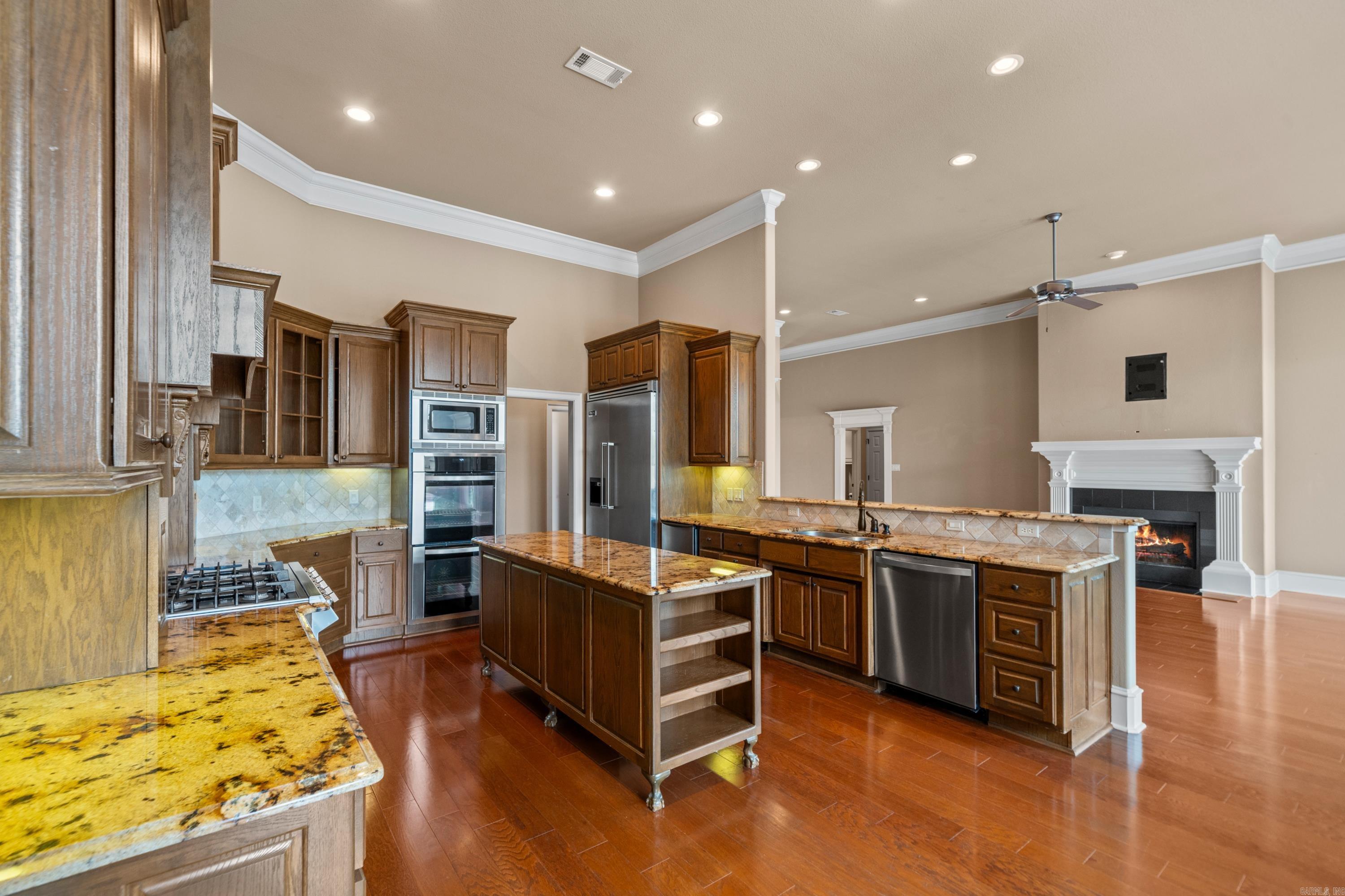 101 Misty Oak