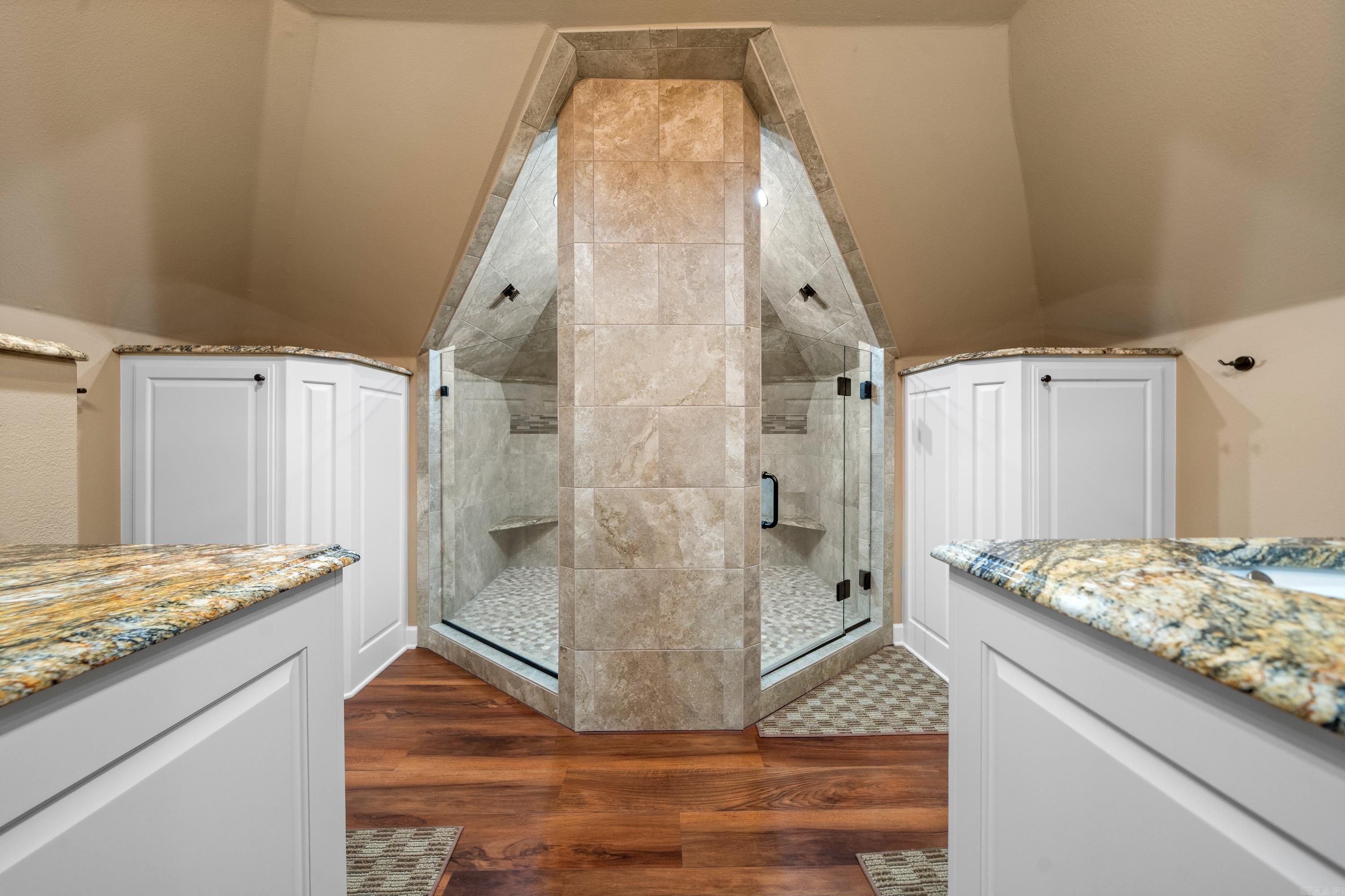 101 Misty Oak