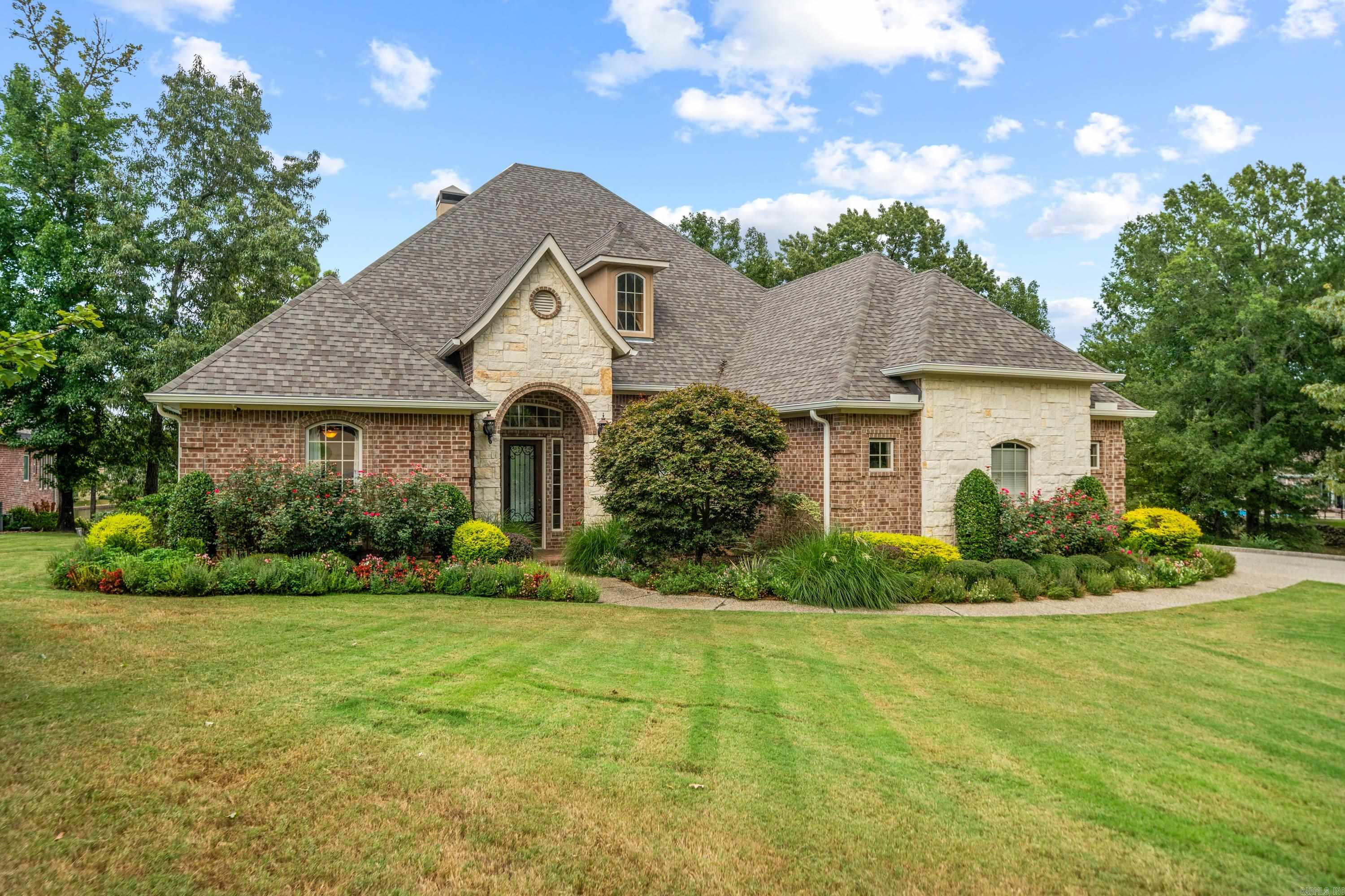 101 Misty Oak