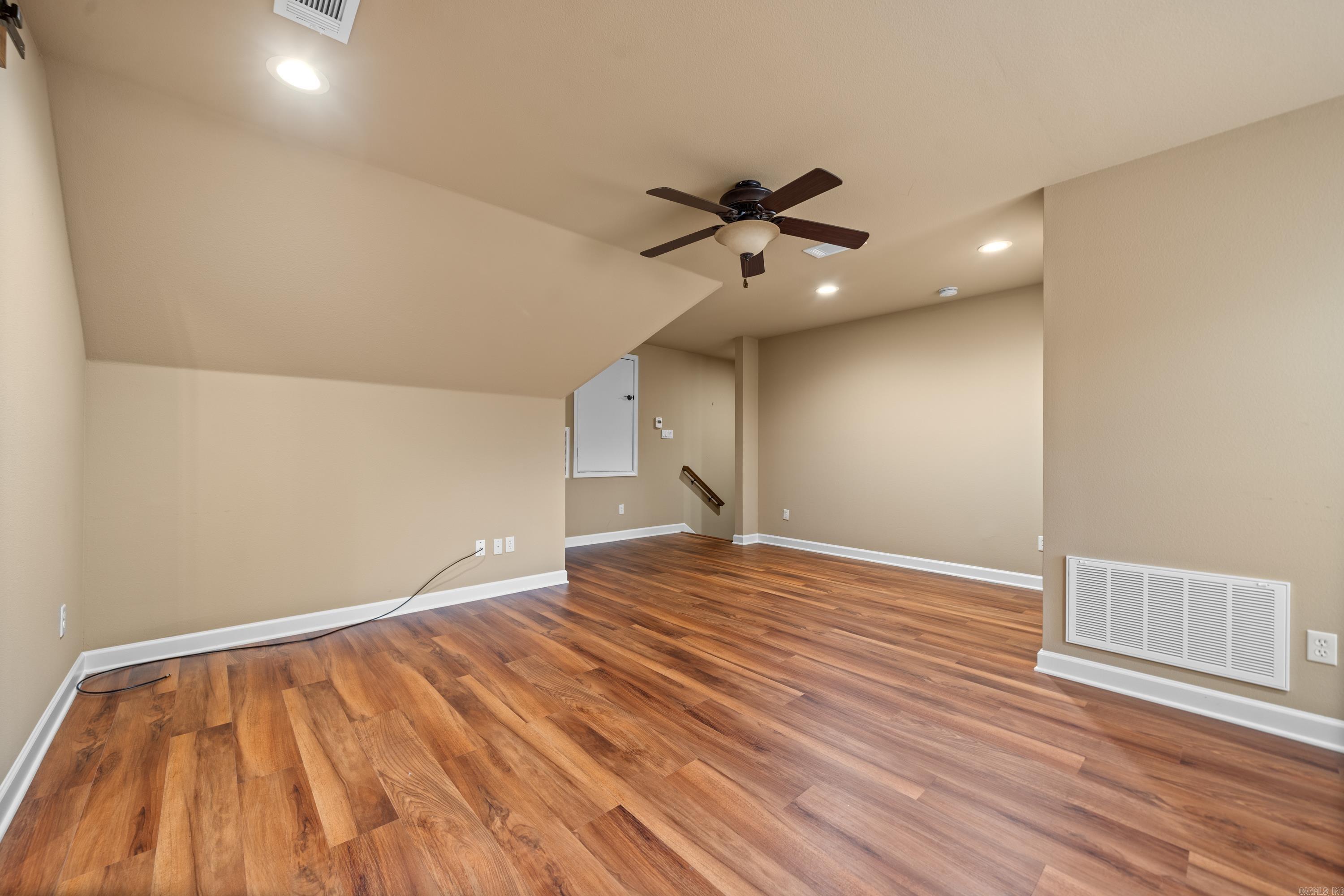 101 Misty Oak