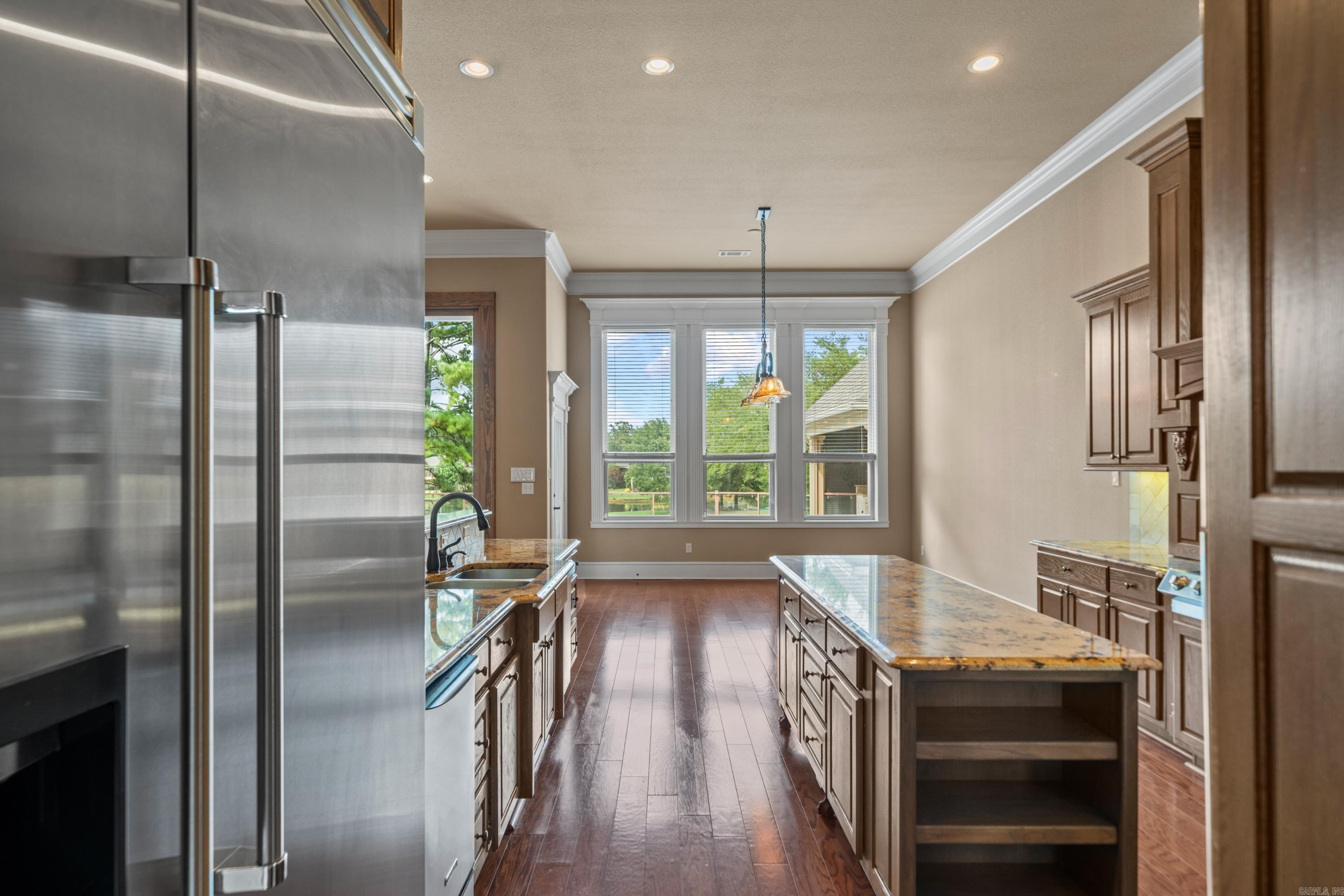 101 Misty Oak