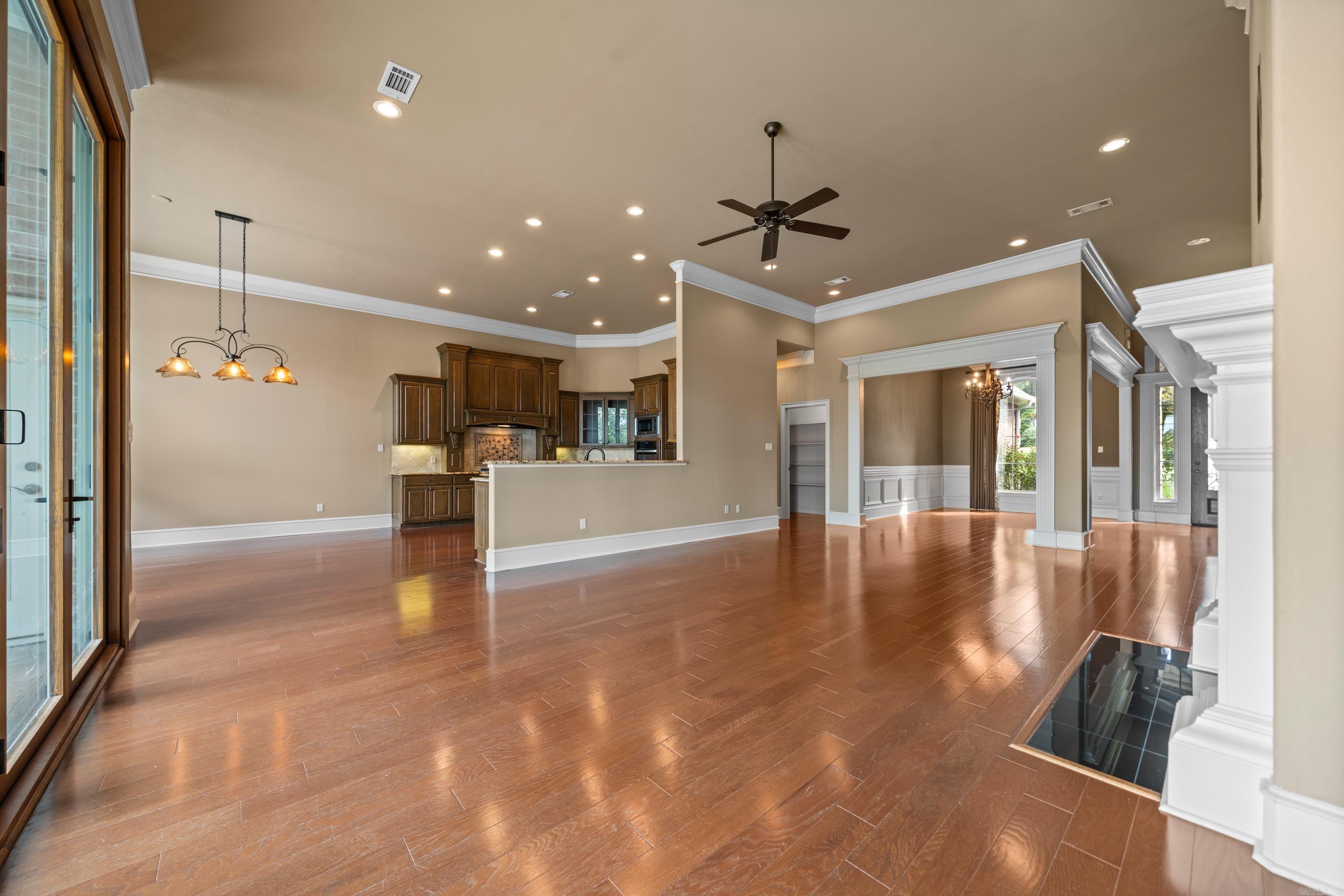 101 Misty Oak